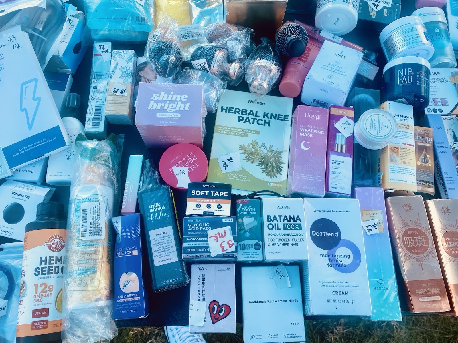 50 Piece Mixed Wholesale Beauty/ skincare Lot