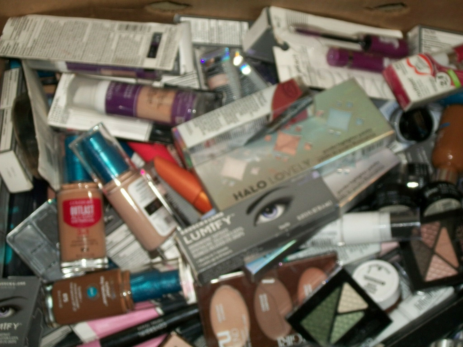 50 Piece Damaged Mixed Makeup Lot – All Shades – Fair to Deep