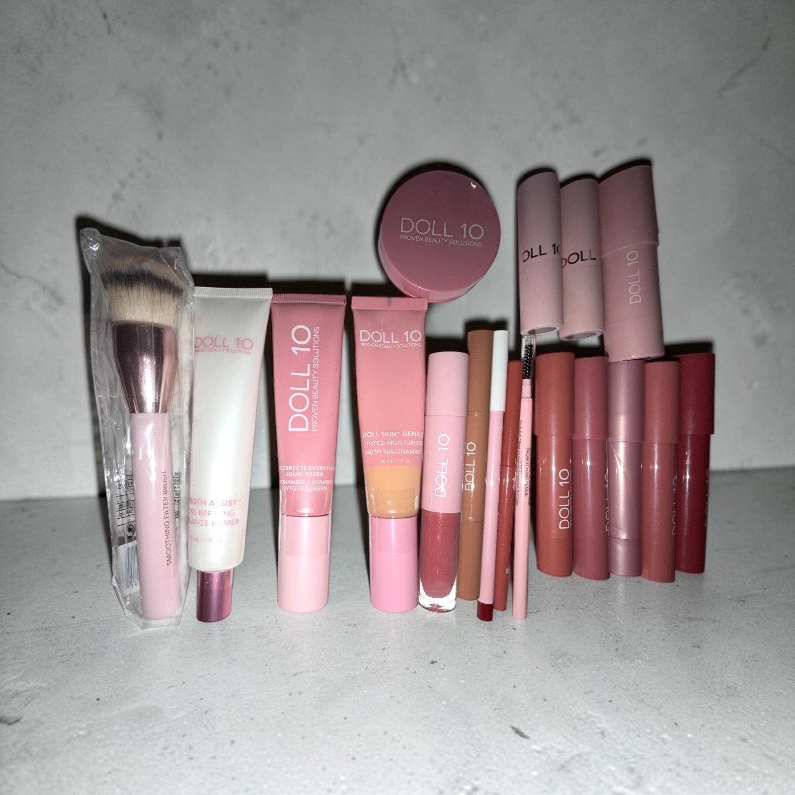 NEW DOLL 10 LOT 19 pc Foundation Primer Lip Crayon Gloss Moisturizer tinted Glow