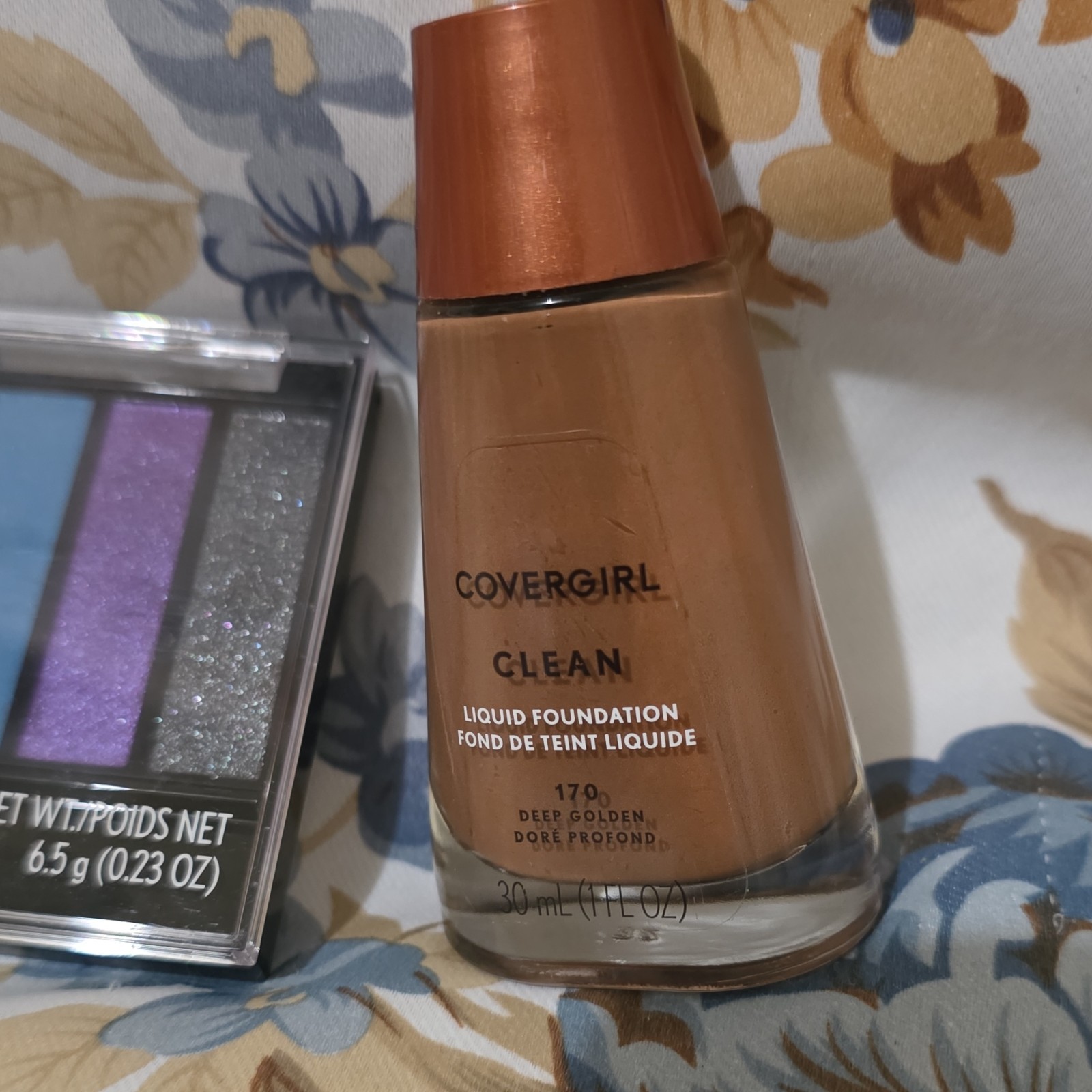 COVERGIRL TruNaked Dazed 835 Eyeshadow, Clean Foundation 170 Deep Golden Lot