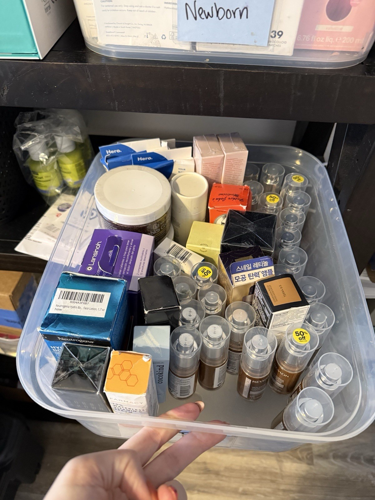 Reseller Health & Beauty Lot 490 Piece Bundle