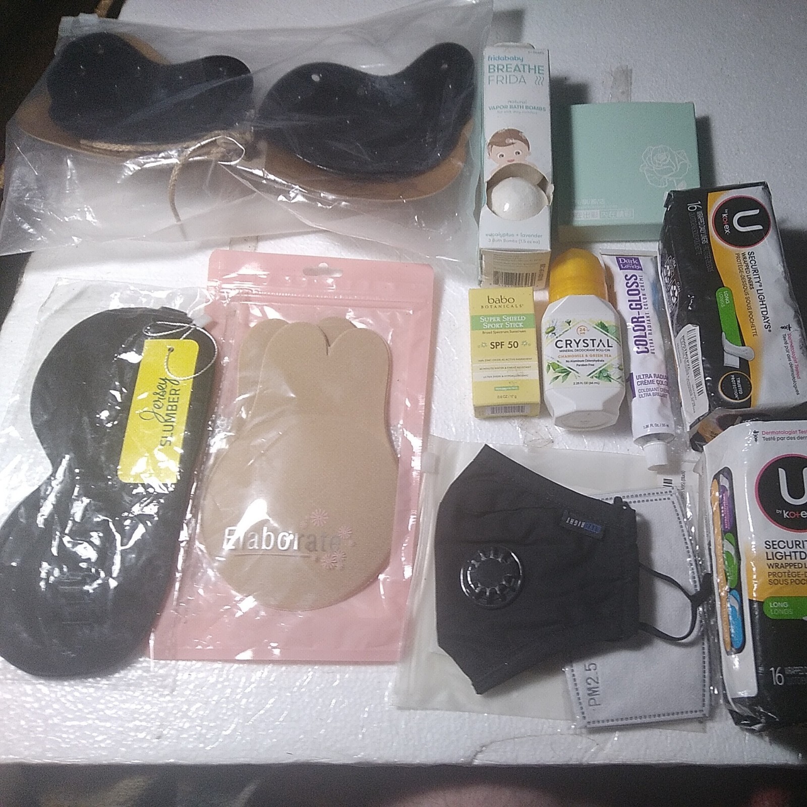 Lot Of Womens’ Bath & Beauty, Care Items Bundle of 11