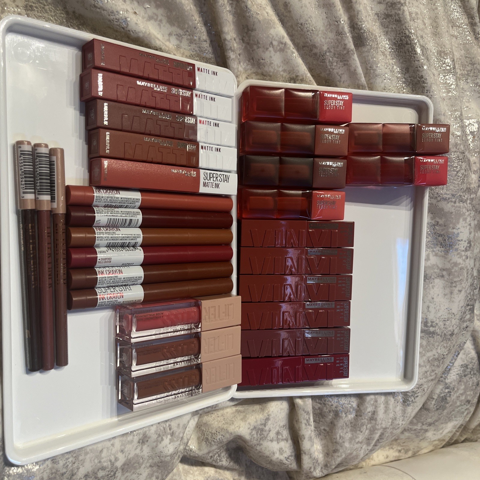 NEW Maybelline Lip Makeup Lot 29 Pc SuperStay Vinyl Matte Teddy Lifter Gloss