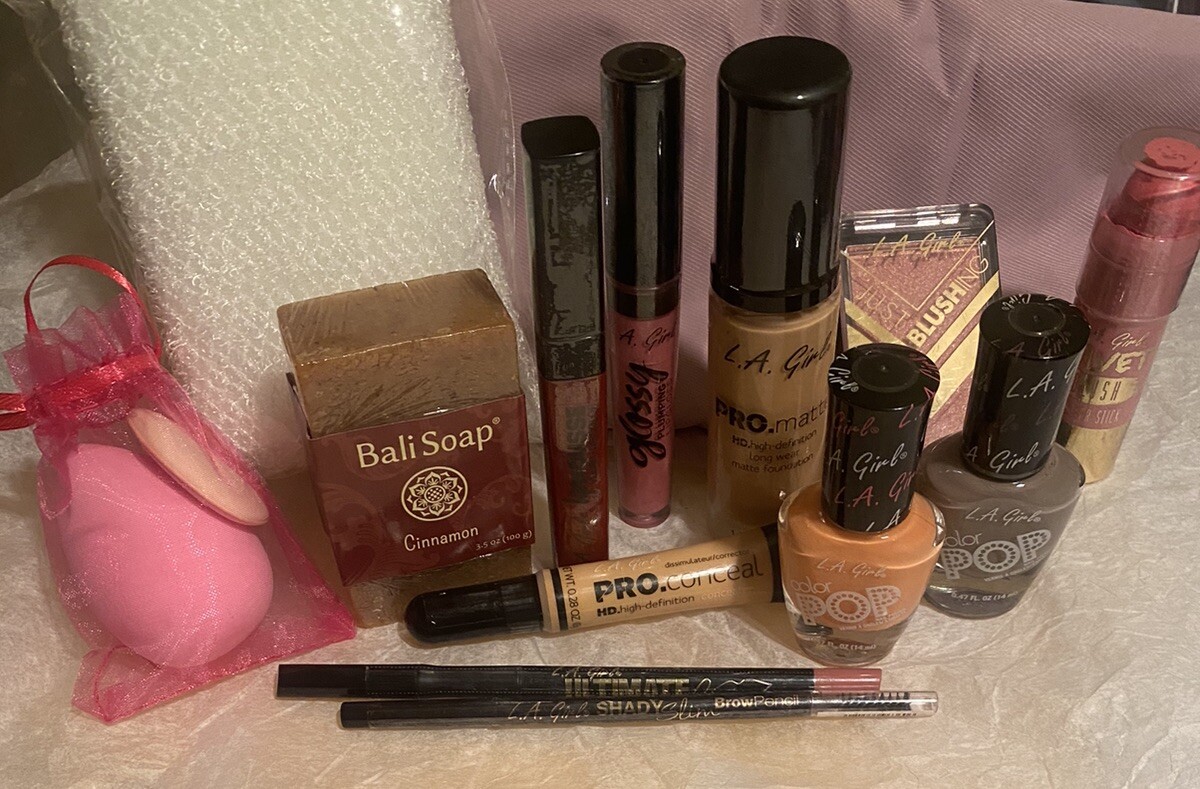 💄lot of beauty 14pc LA girls Makeup Lips Blush Nail Polish BALI SOAP & MORE 🫦