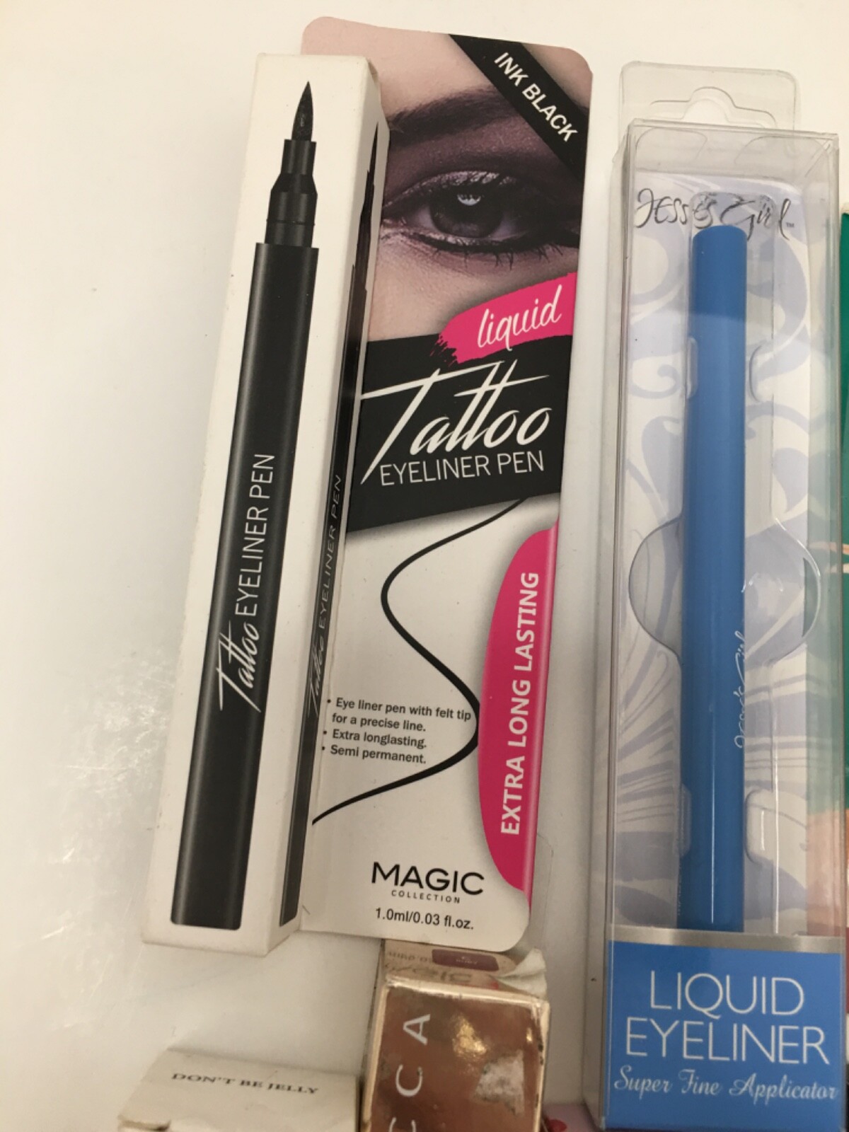 Mixed lot of 14 make up lip,eye,blush,nail