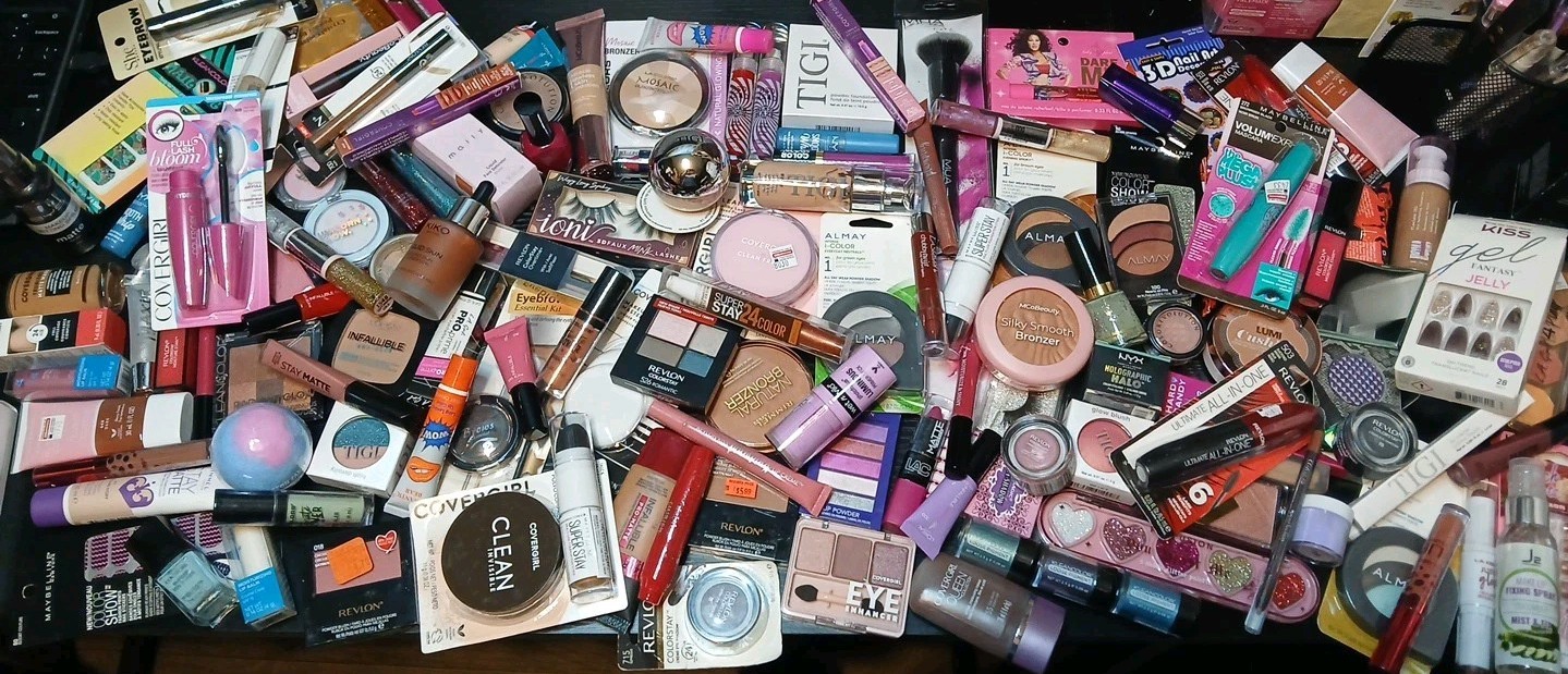 5 Piece Mixed Makeup Lot: Revlon Almay Covergirl ELF NYX Loreal READ