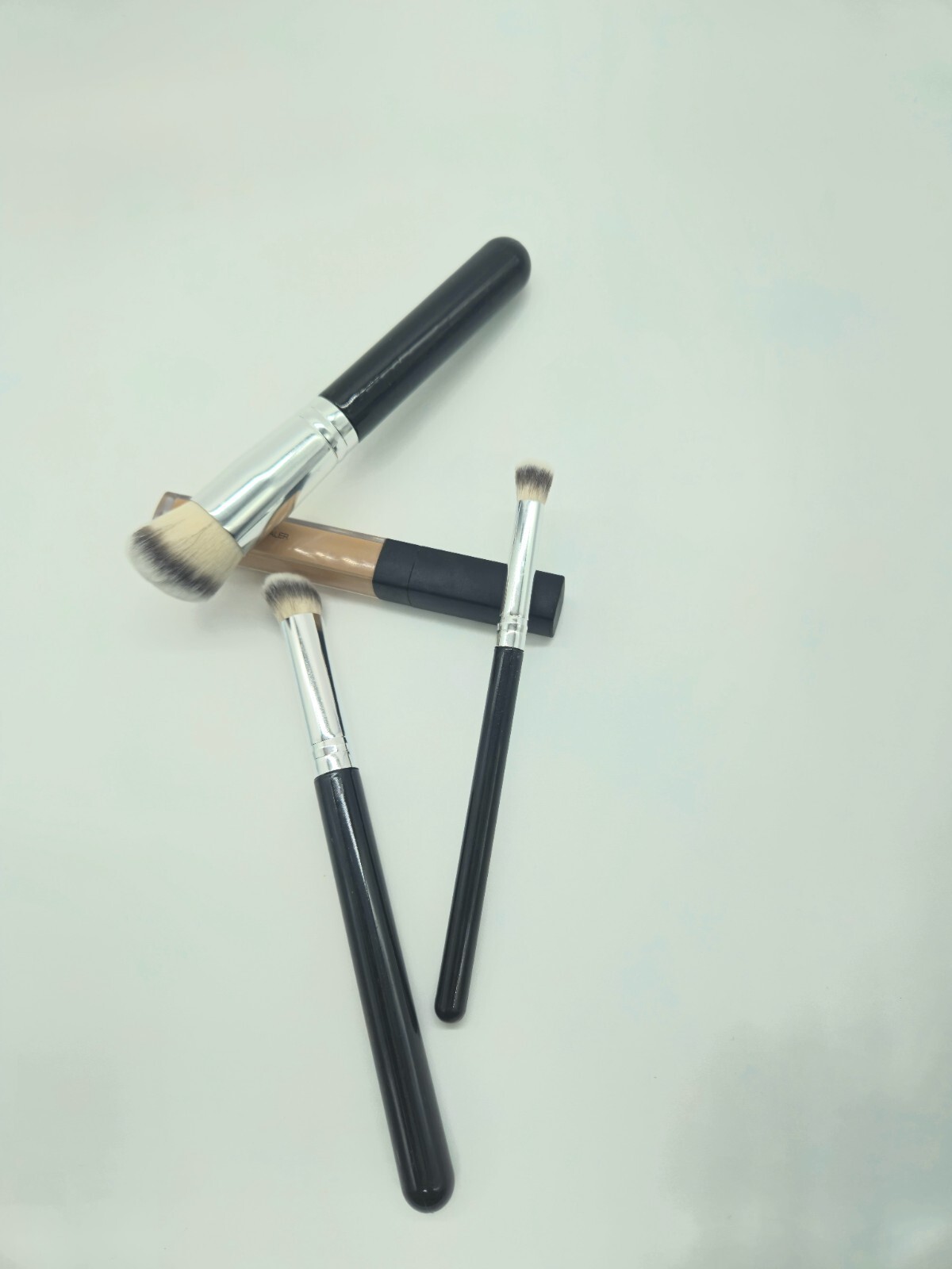 Beauty tools bundle with false eyelashes