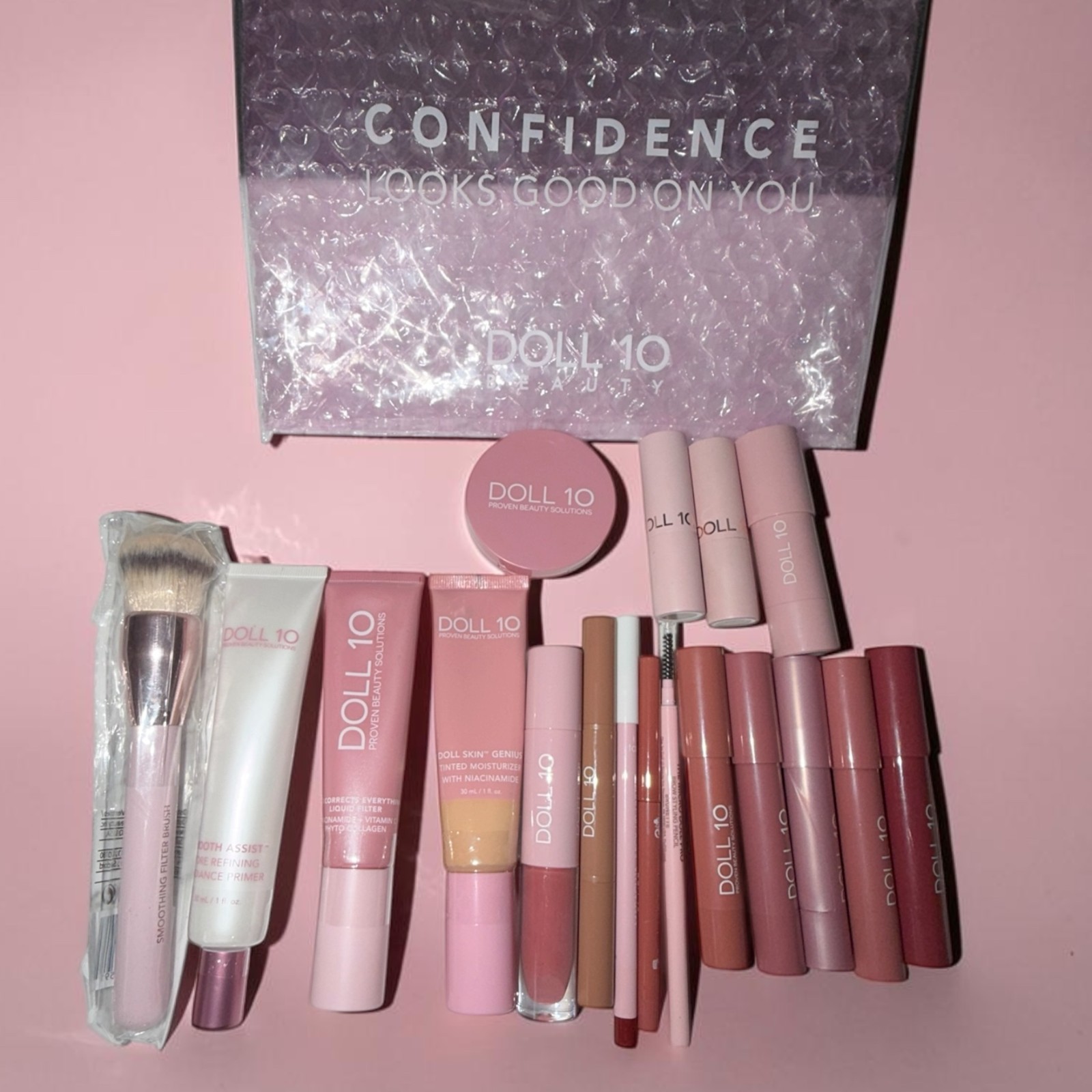 NEW DOLL 10 LOT 19 pc Foundation Primer Lip Crayon Gloss Moisturizer tinted Glow