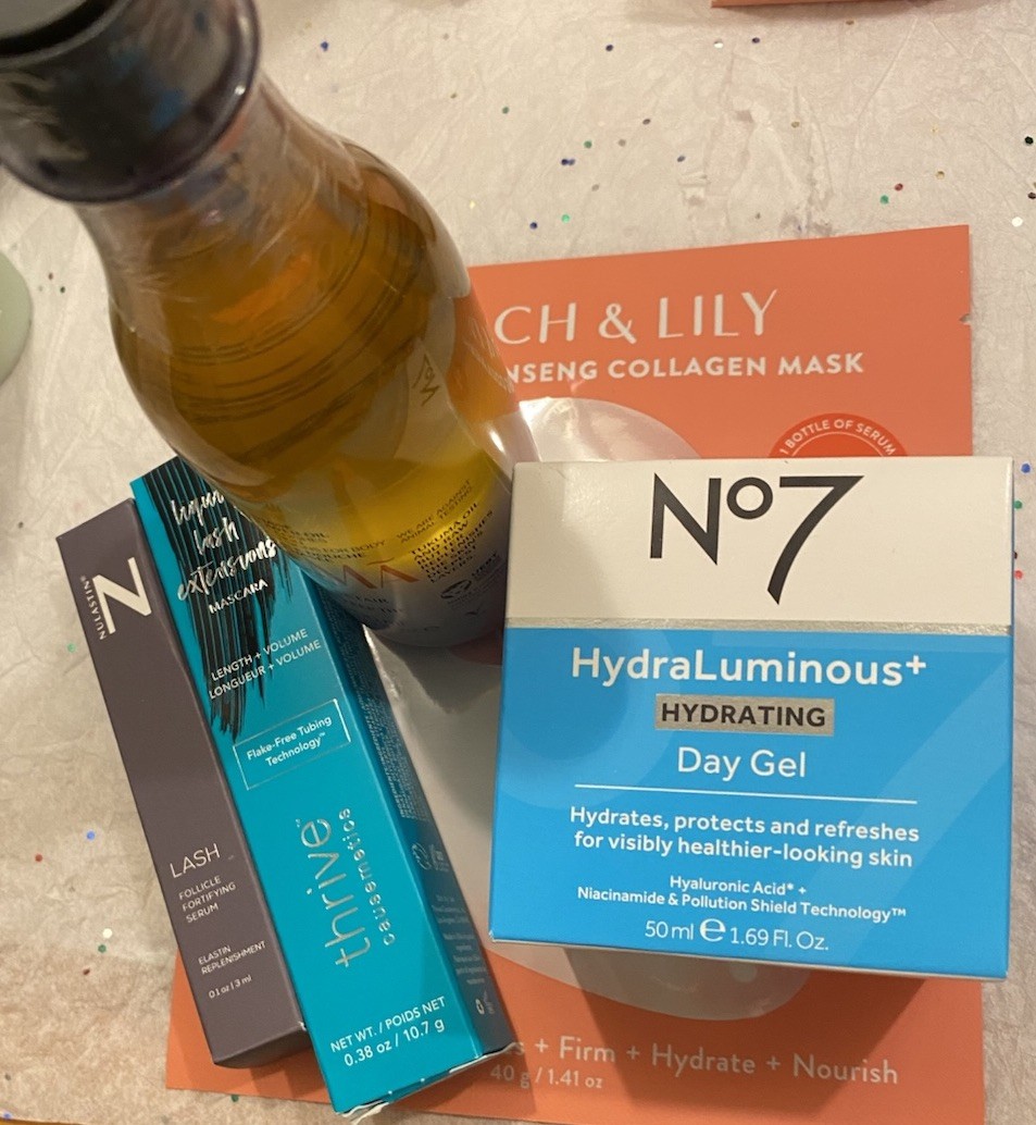 💋HighEnd Premium Beauty Skincare Shower Oil Mask&Day Gel 5pc Bundle ALL THIS❣️