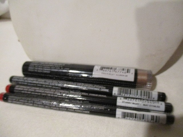 AVON Liquid Eyeshadow Fools Gold/Brow Glimmerstick Light Brown/Sugar Plum & Blue
