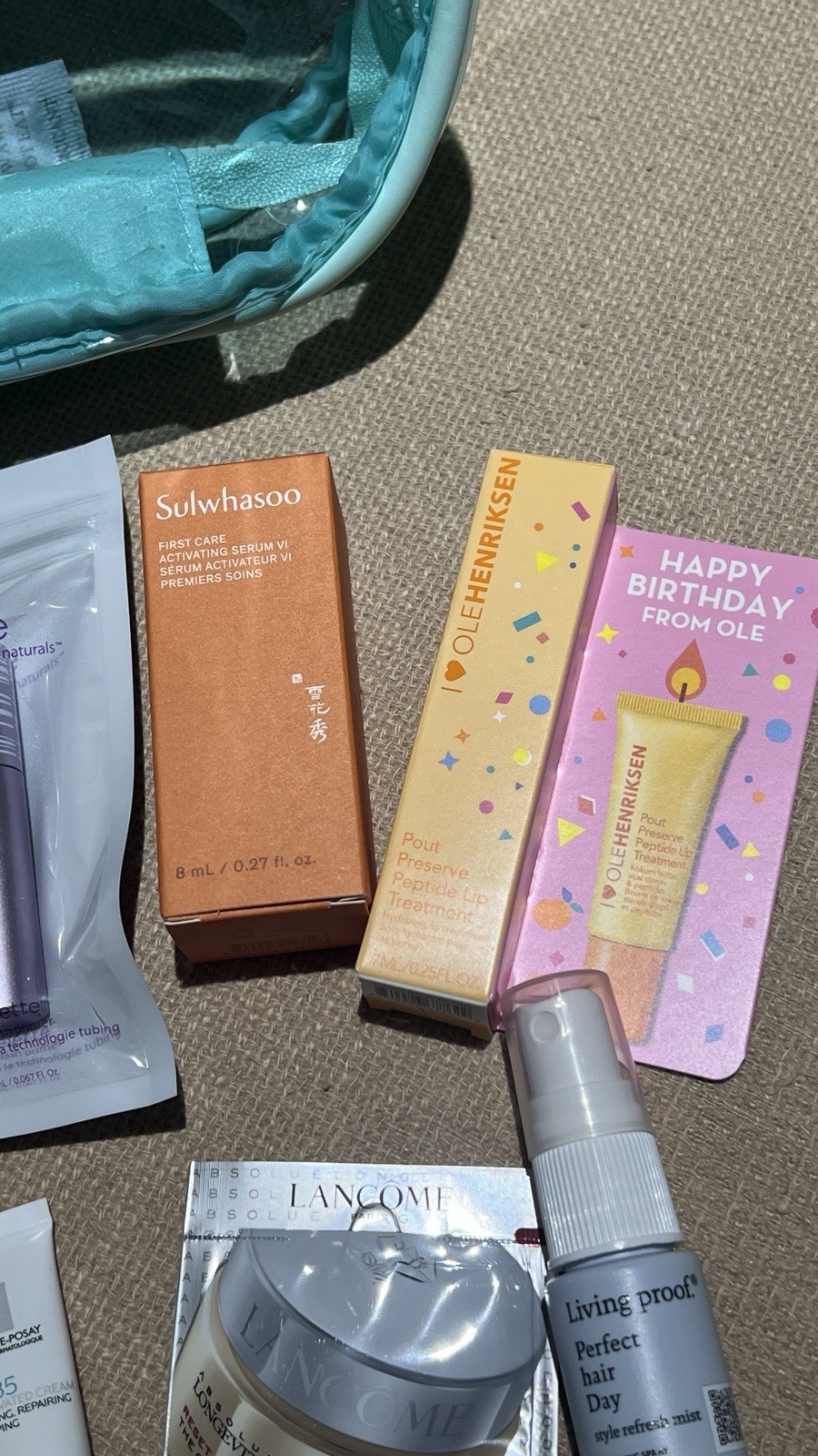 12 Pieces Ulta Beauty Deluxe Samples with Green Makeup bag