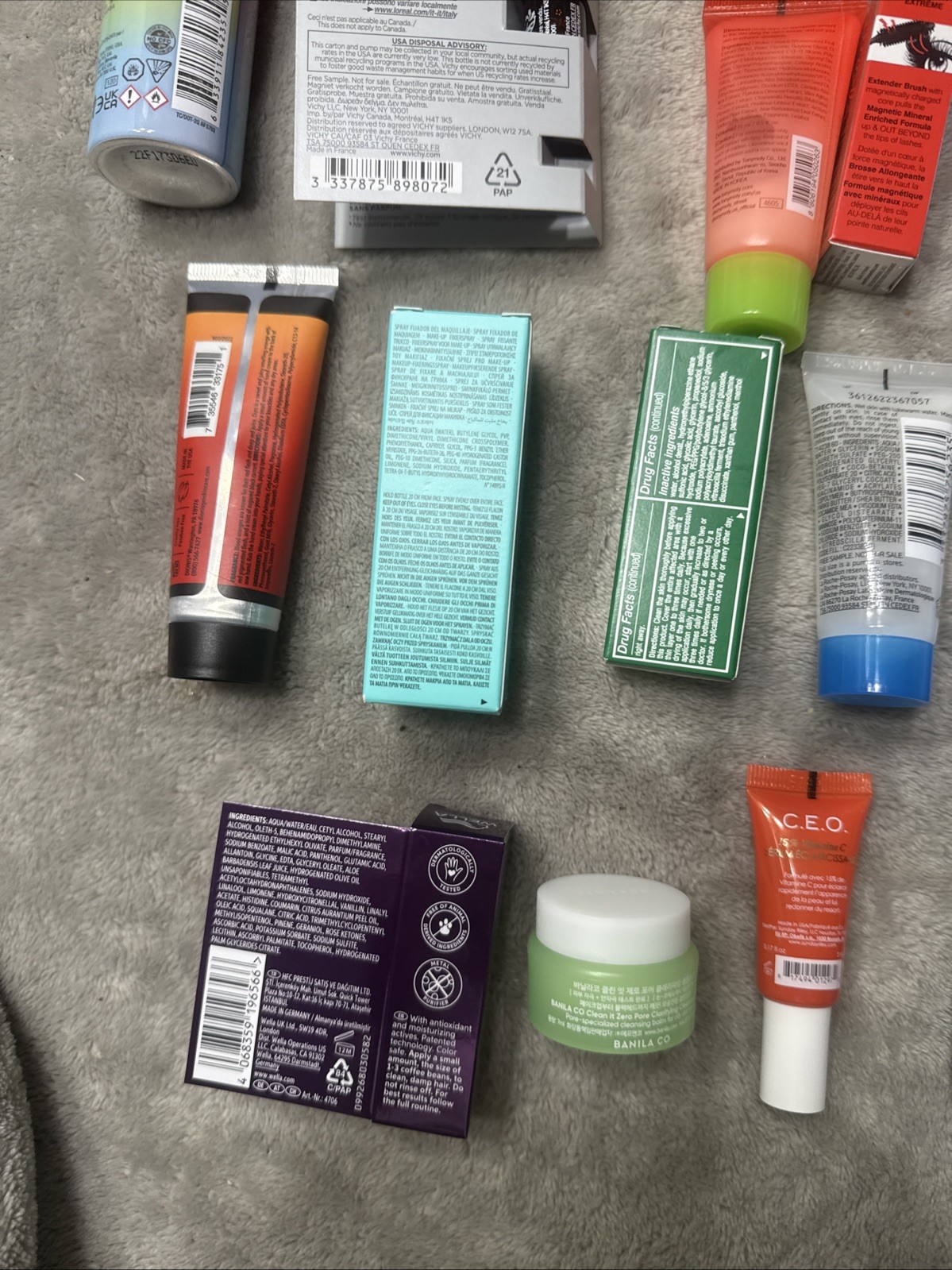 Lot 16 ULTA BEAUTY DELUXE Travel Mini Set Cream Mascara & 2 Cosmetic Bags