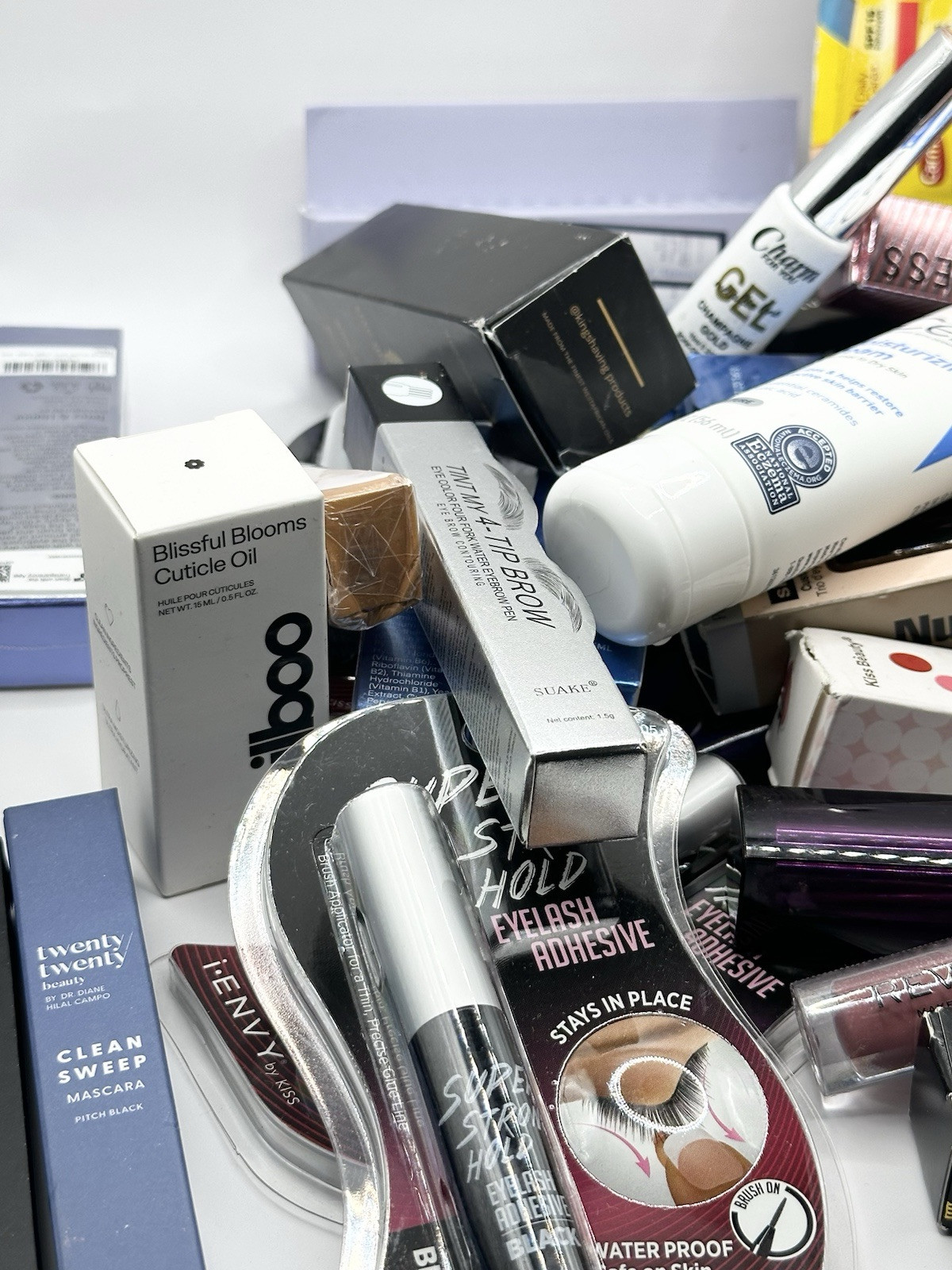 Lot Of 22 Health And Beauty Products, Makeup, Lotion, Shampoo, Soap Etc. All New
