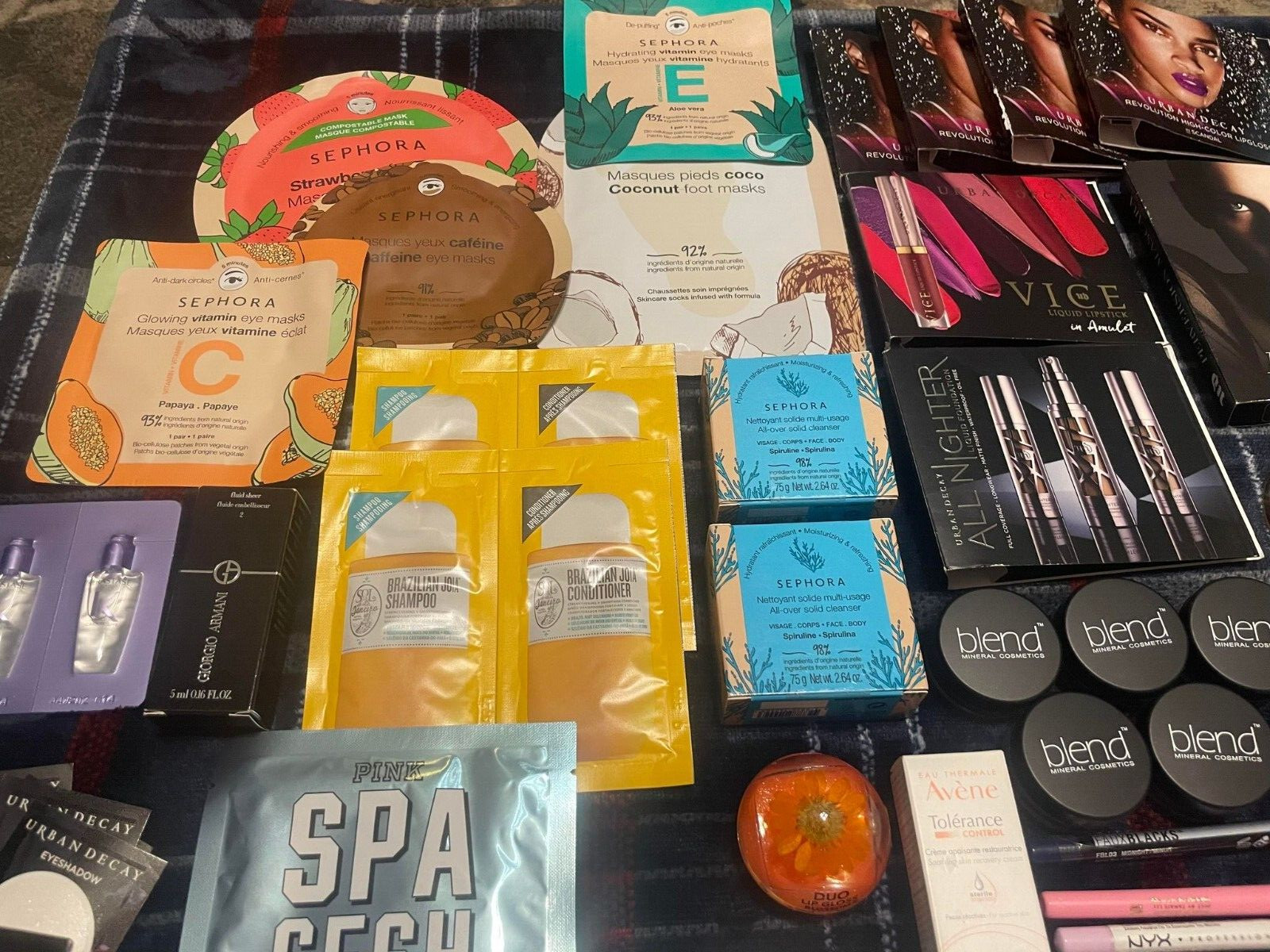 5 Piece Random Makeup Lot + Bag- Clinique, Smashbox, KVD, Tarte,UD, Dior & More