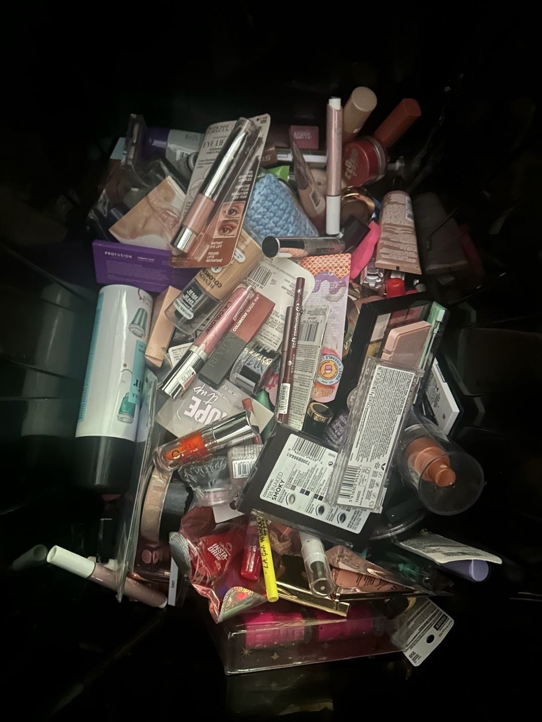 Large Assorted Makeup Beauty Product Lot Tarte Covergirl, revlon etc