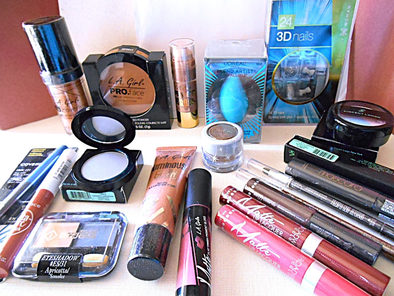 20 Piece Mixed Makeup Lot -Full Size – Tan M30