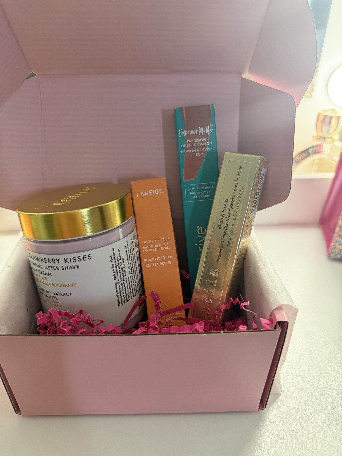Luxury Beauty Box – Laneige, Thrive, Stila & Truly (4 New Items)