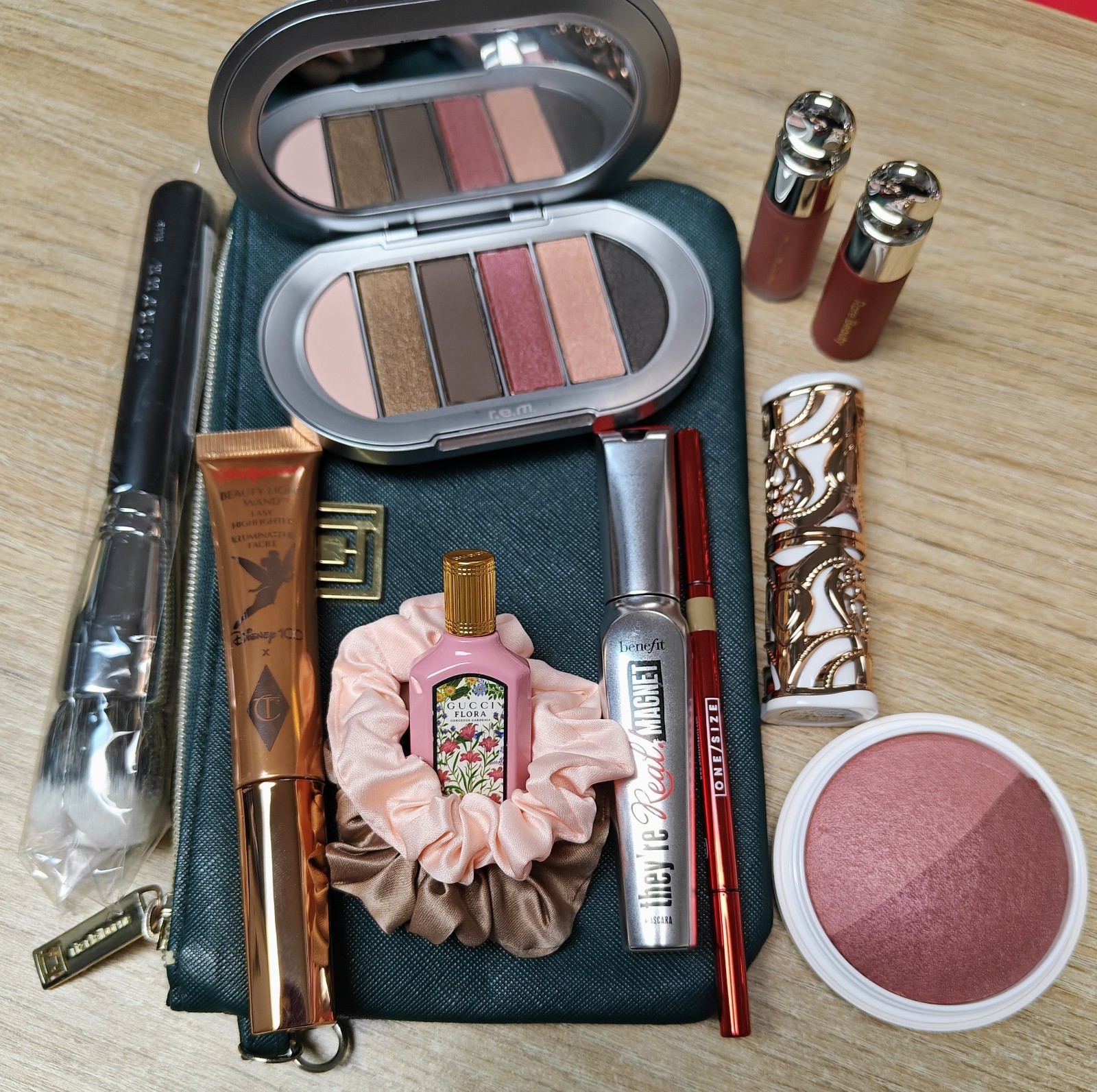 Beauty Bundle Feat: Rare / Rem Beauty, Tarte, O/S, Dibs,Morphe & Gucci Flora 5ml