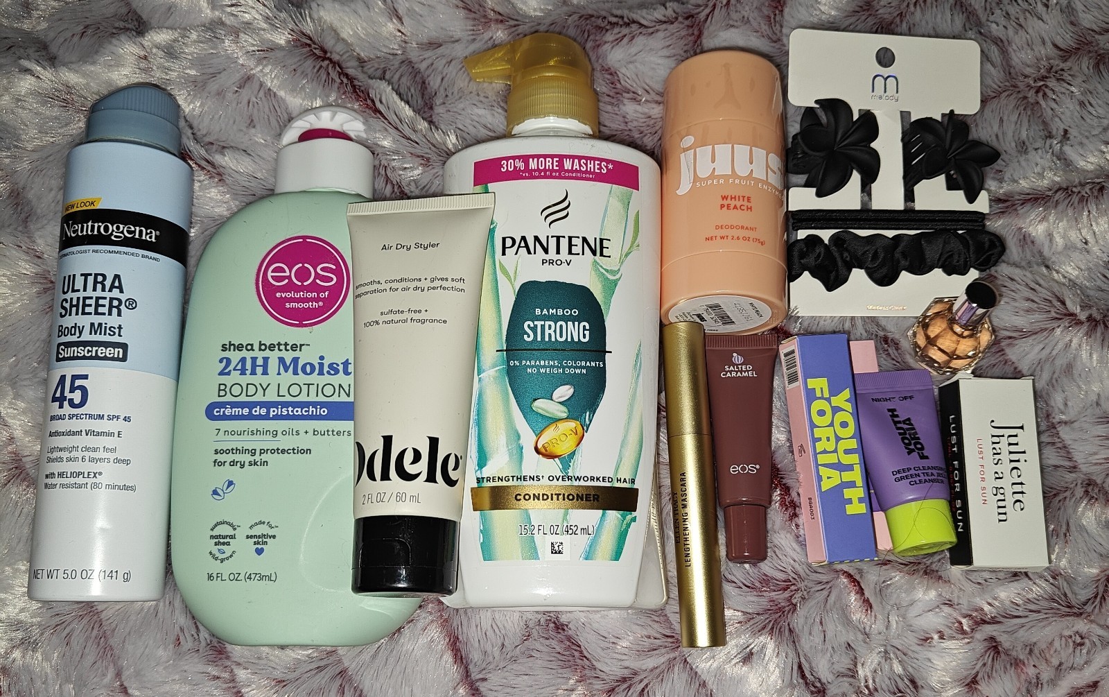 Beauty Bundle Feat- Eos, V&R, Youth Foria, Pantene, Odele, juus, Neutrogena +