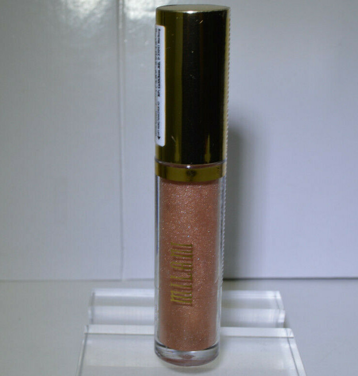 MILANI Makeup set 5: Amore Satin Matte Lip, Plumper, Powder Blush, Mascara, Spra