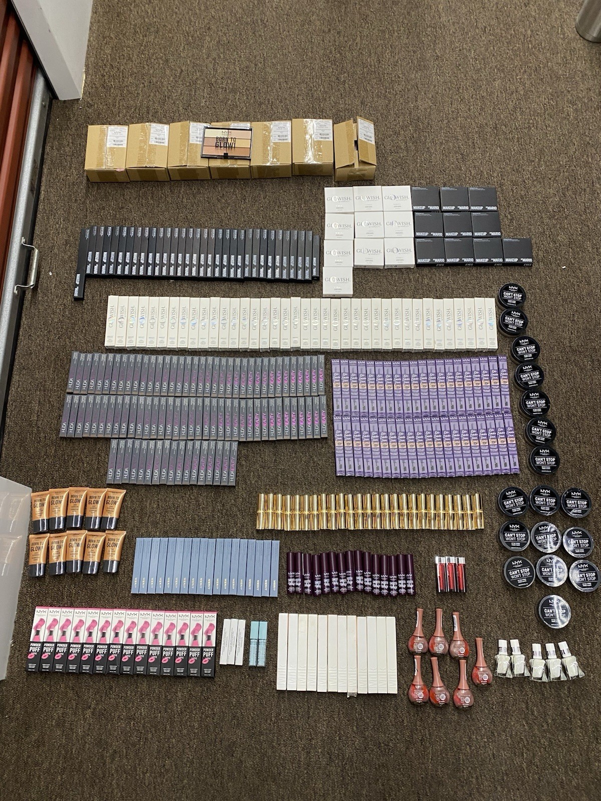 Huge Lot Of High End Makeup 371 Pieces Makeup By Mario NYX Huda Beauty Merit