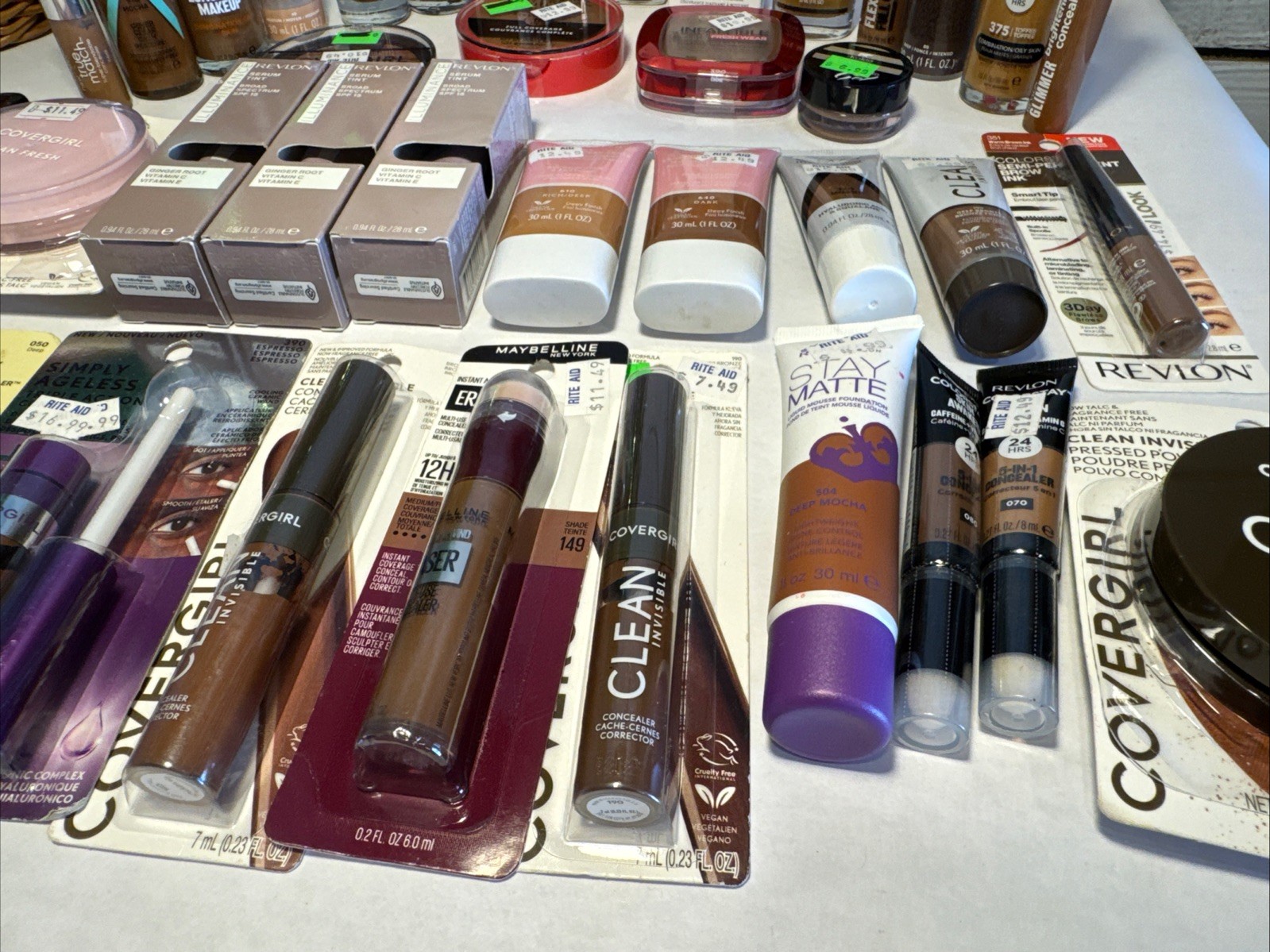 40 piece Wholesale Makeup Lot Covergirl L’OREAL Revlon Maybelline Almay & More!