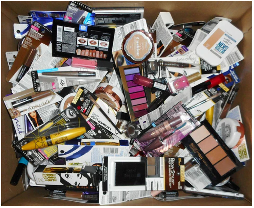 BRAND NEW Cosmetics Makeup Mystery Box 15 Assorted items BNIB