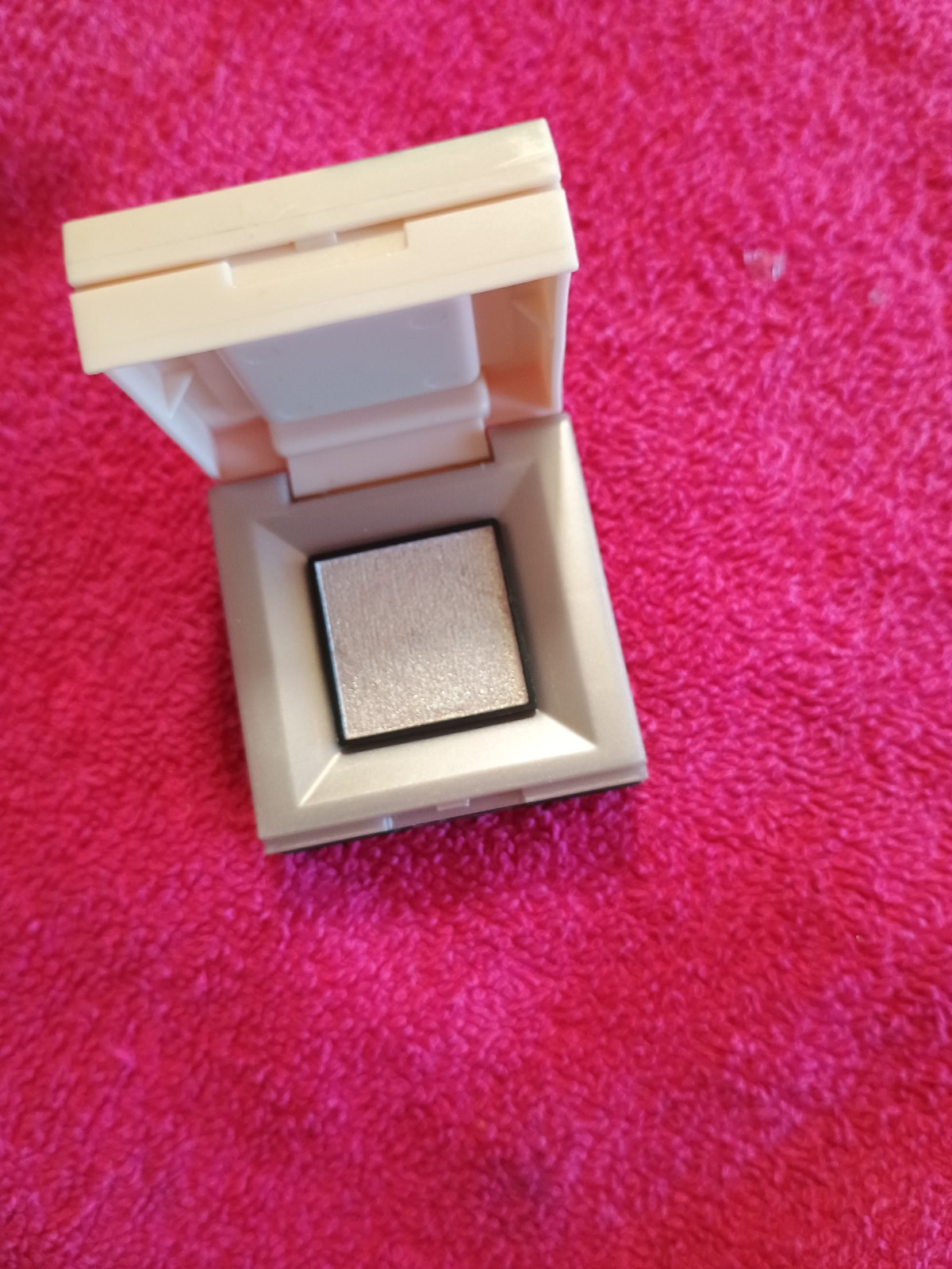 Makeup Bundle CoverGirl, L’Oreal, Maybelline, Almay, Rimmel – All NOT Sealed