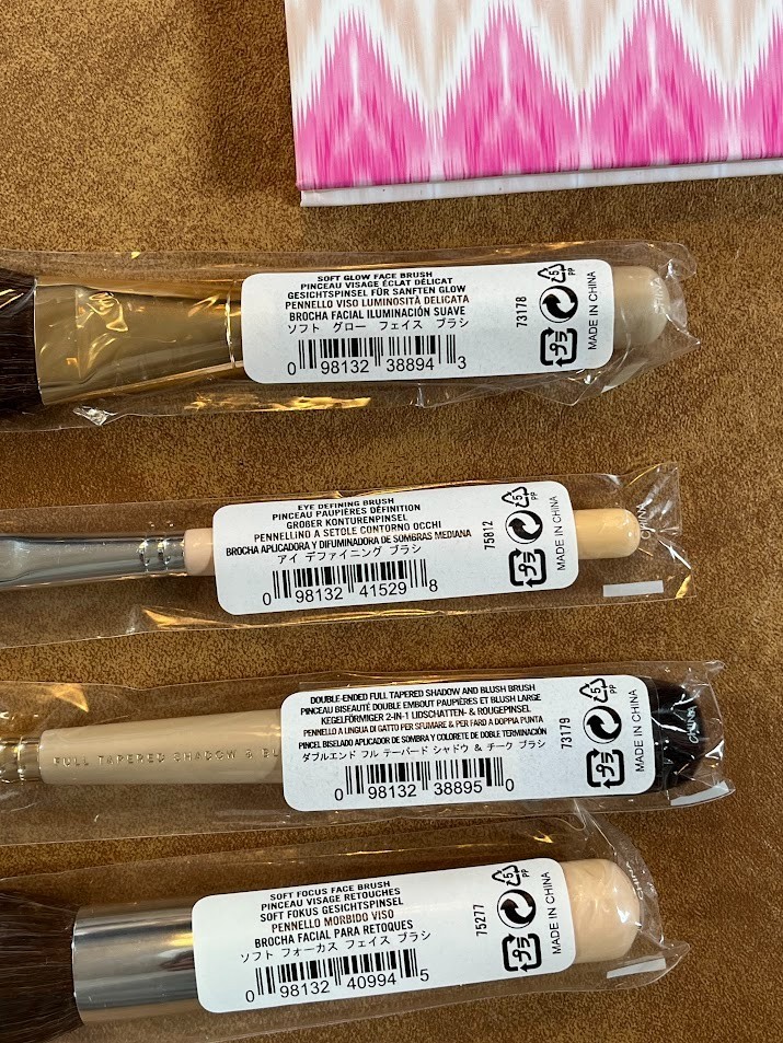 Bare Minerals Escentuals Makeup 10 Pieces Eye Color Blush Foundation Brush’s NEW
