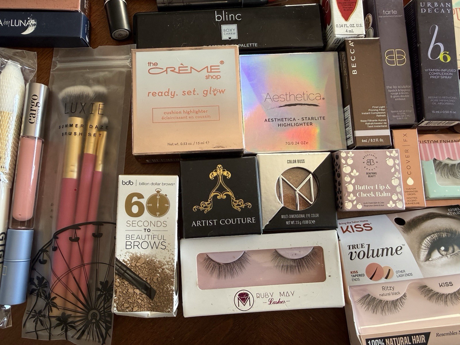 Massive Make Up Lot, Versace, Gucci, Giorgio Armani, Large Bundle! 100+ Items!