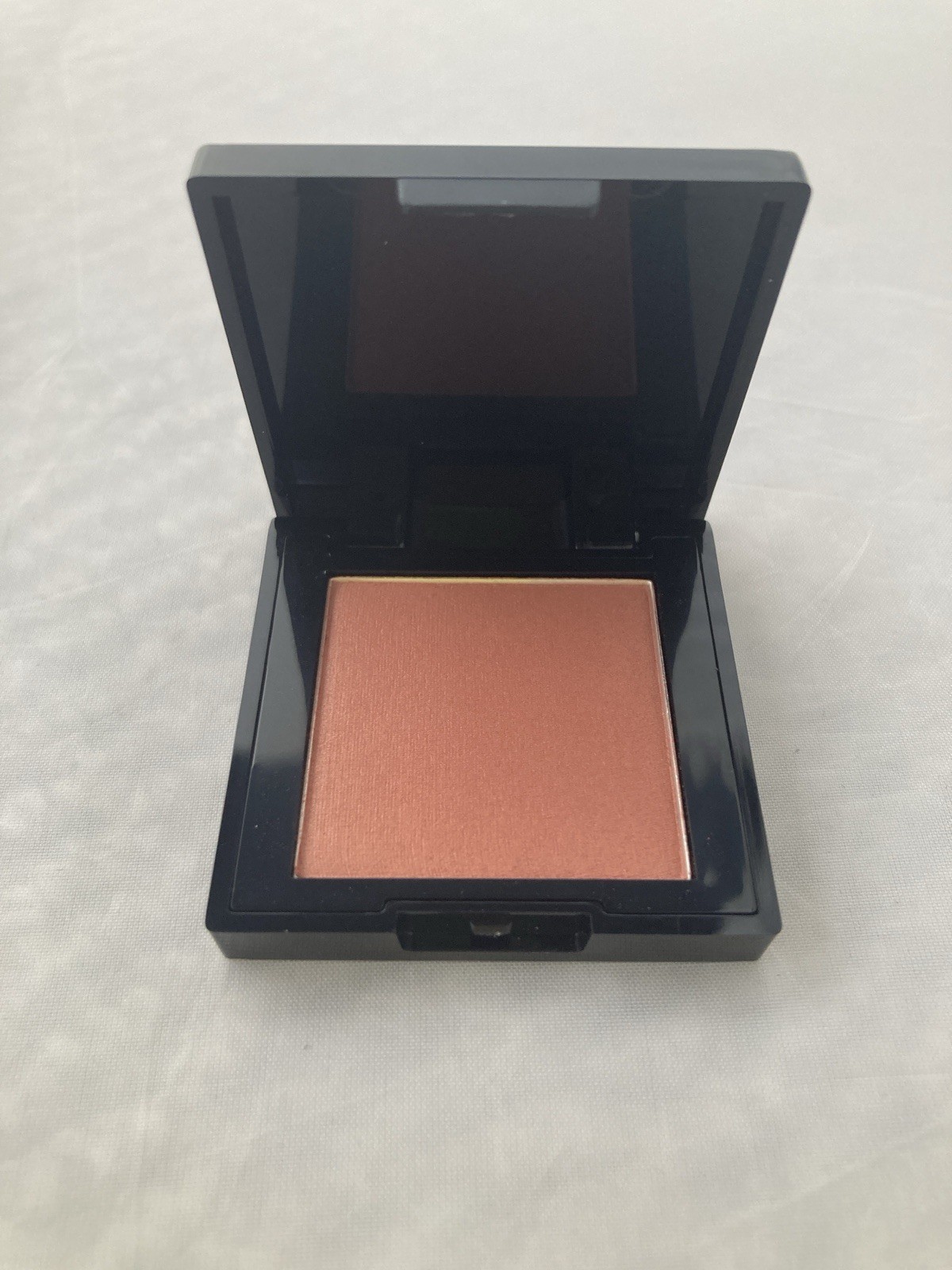 NIB! IPSY #9 Beauty Bundle Highlighter Blush Shadow Lip gloss Neutral rose brown