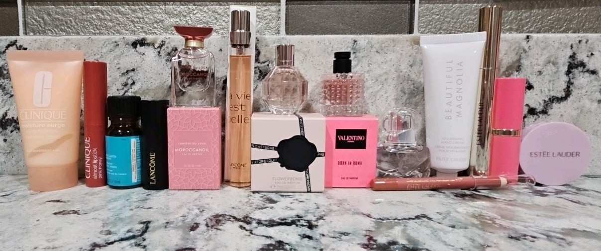 15 Women Lipstick Parfum Lot~ Estee Lauder Beautiful VALENTINO BORN ROMA Lancôme