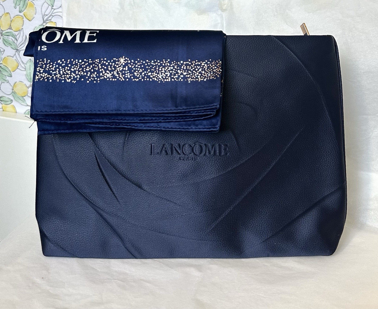 8PC LANCOME Set/Lipstick/Scarf/Cils Booster XL/Lash Idole Flutter Extension/Bag