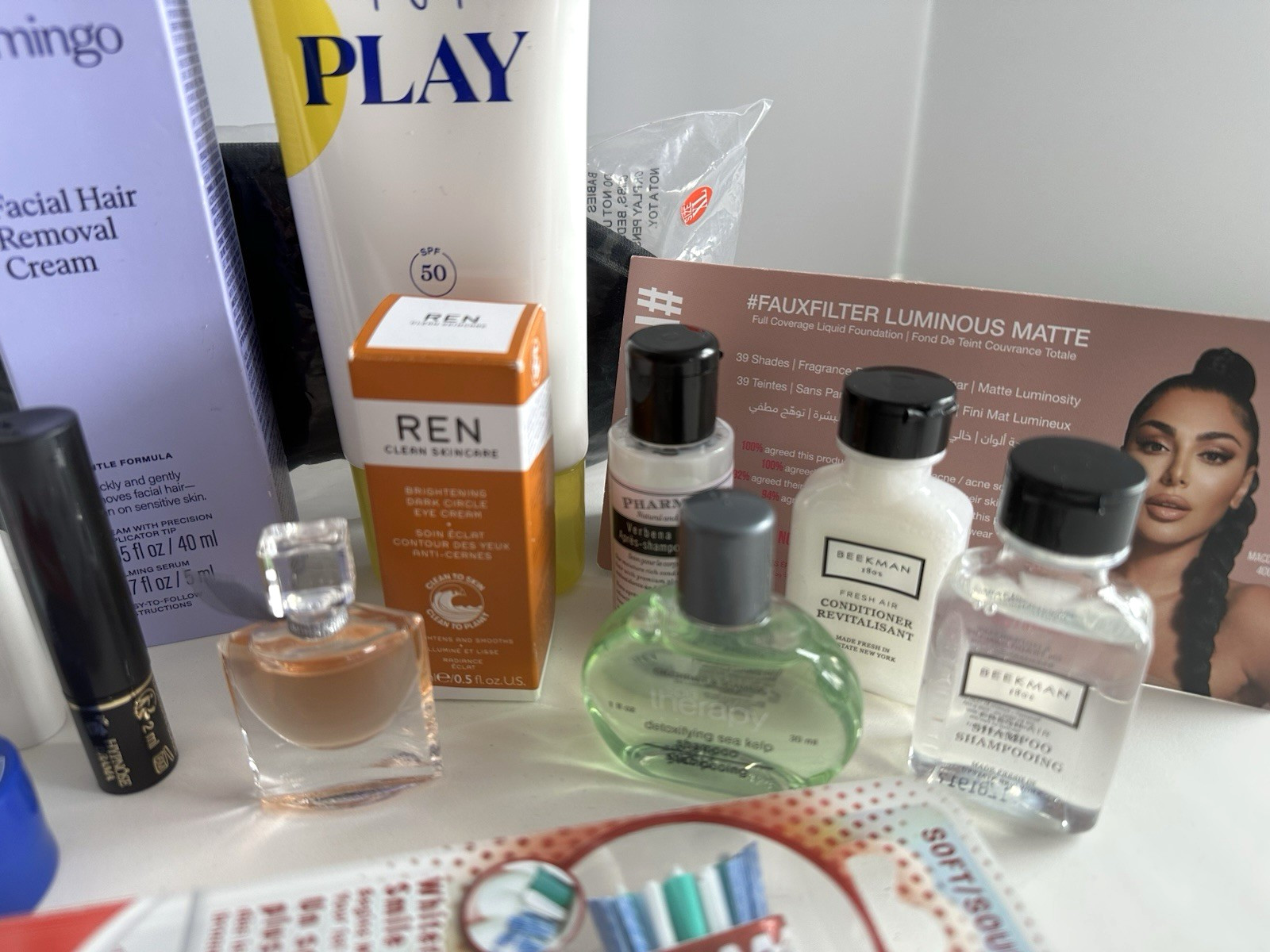 19 PC MAKEUP SKINCARE FRAGRANCE SAMPLE LOT RV $125+