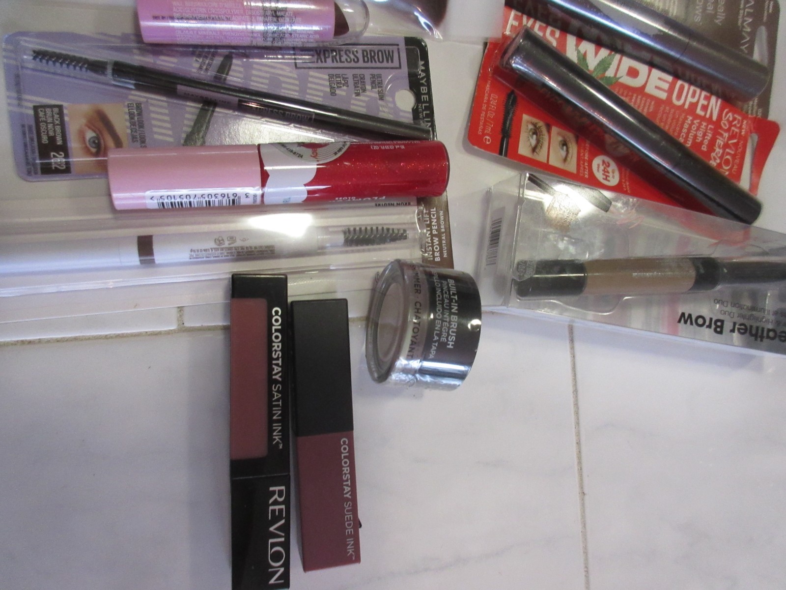 Make up lot 25pcs Maybelline, L’oreal, Elf, Cover girl, Revlon etc. Group 2