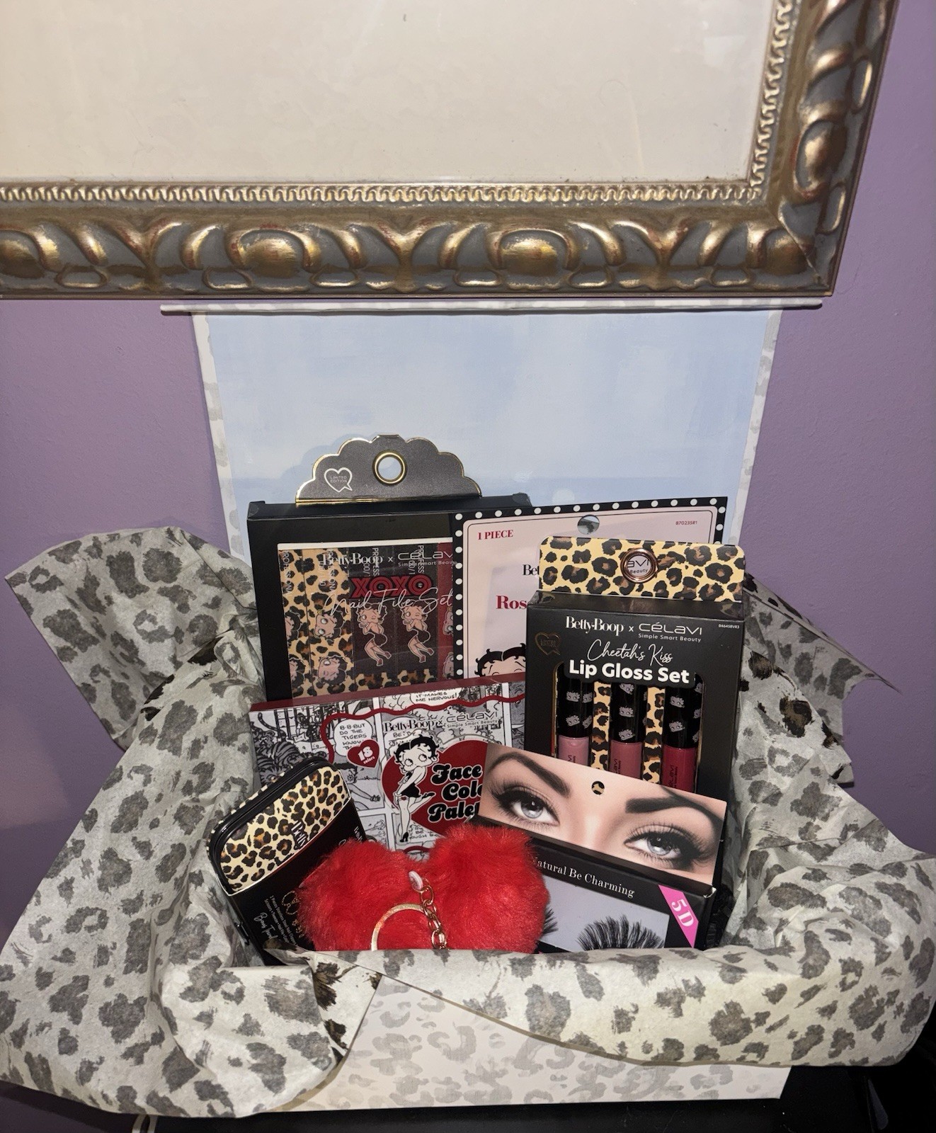 Betty Boop x Celavi Makeup Lot Lip Gloss Set Sheet Mask Nail File Face Palette
