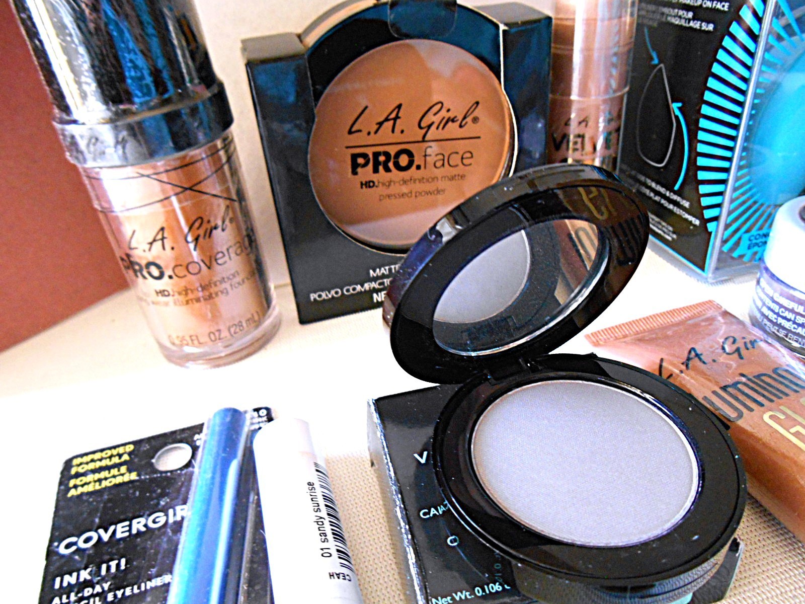 20 Piece Mixed Makeup Lot -Full Size – Tan M30