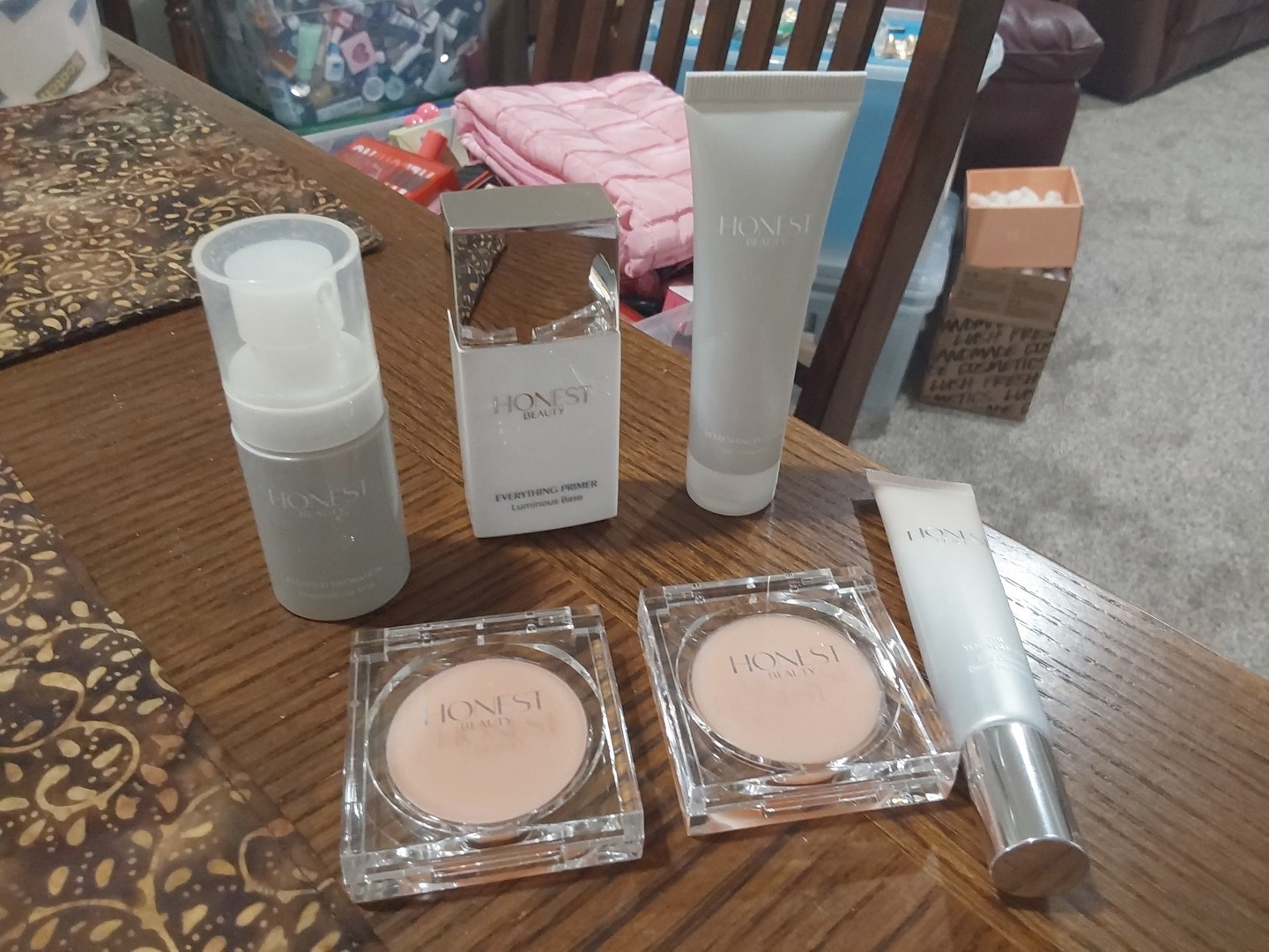 LOT/6 HONEST BEAUTY CLEANSE/MAGIC BALM/PRIMER/EYE CREAM/HYDRATION NEW!!