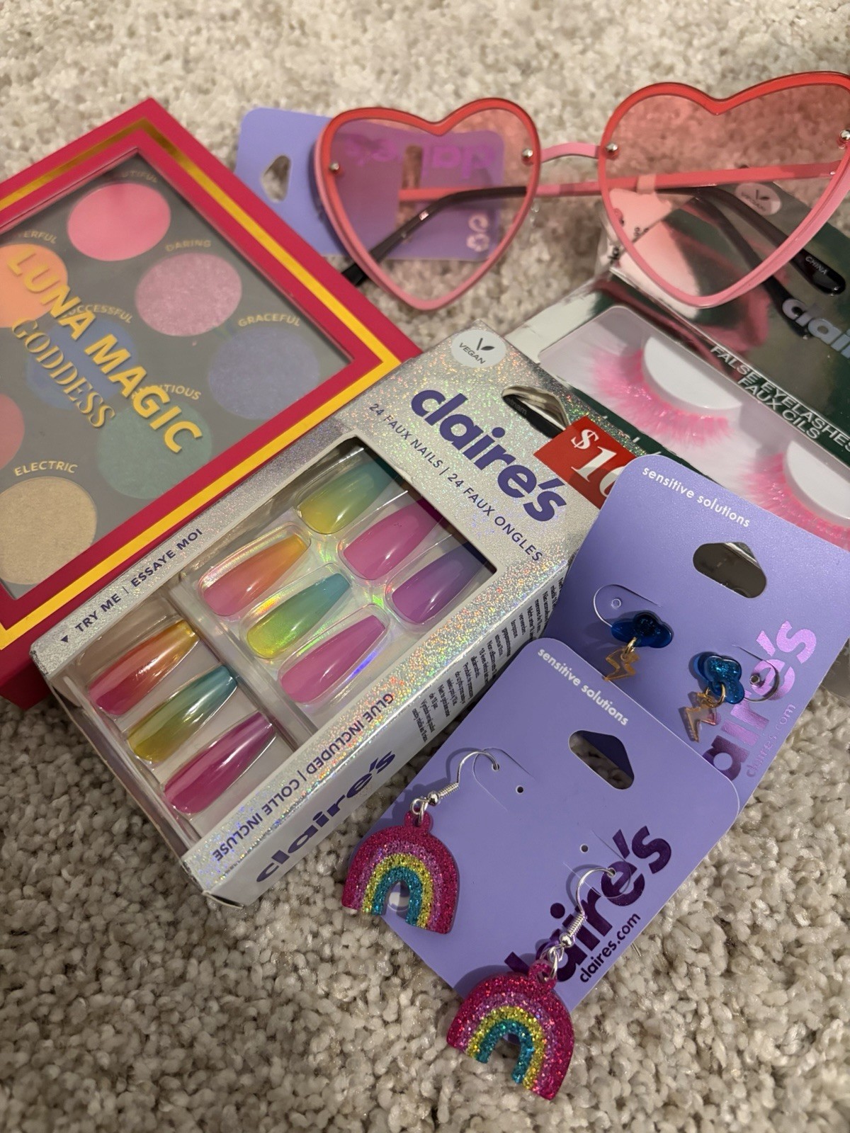 Claire’s & Luna Magic Vegan Makeup Goddess Palette, False Lashes, Accessories