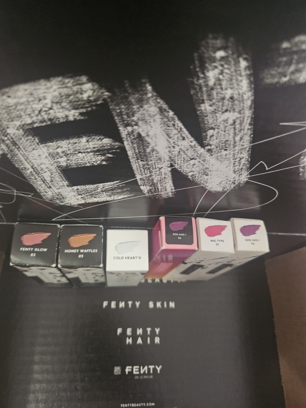 Fenty Beauty Gloss Bombs Cream Ice Heat Cream Poutsicle Lip Stain -6