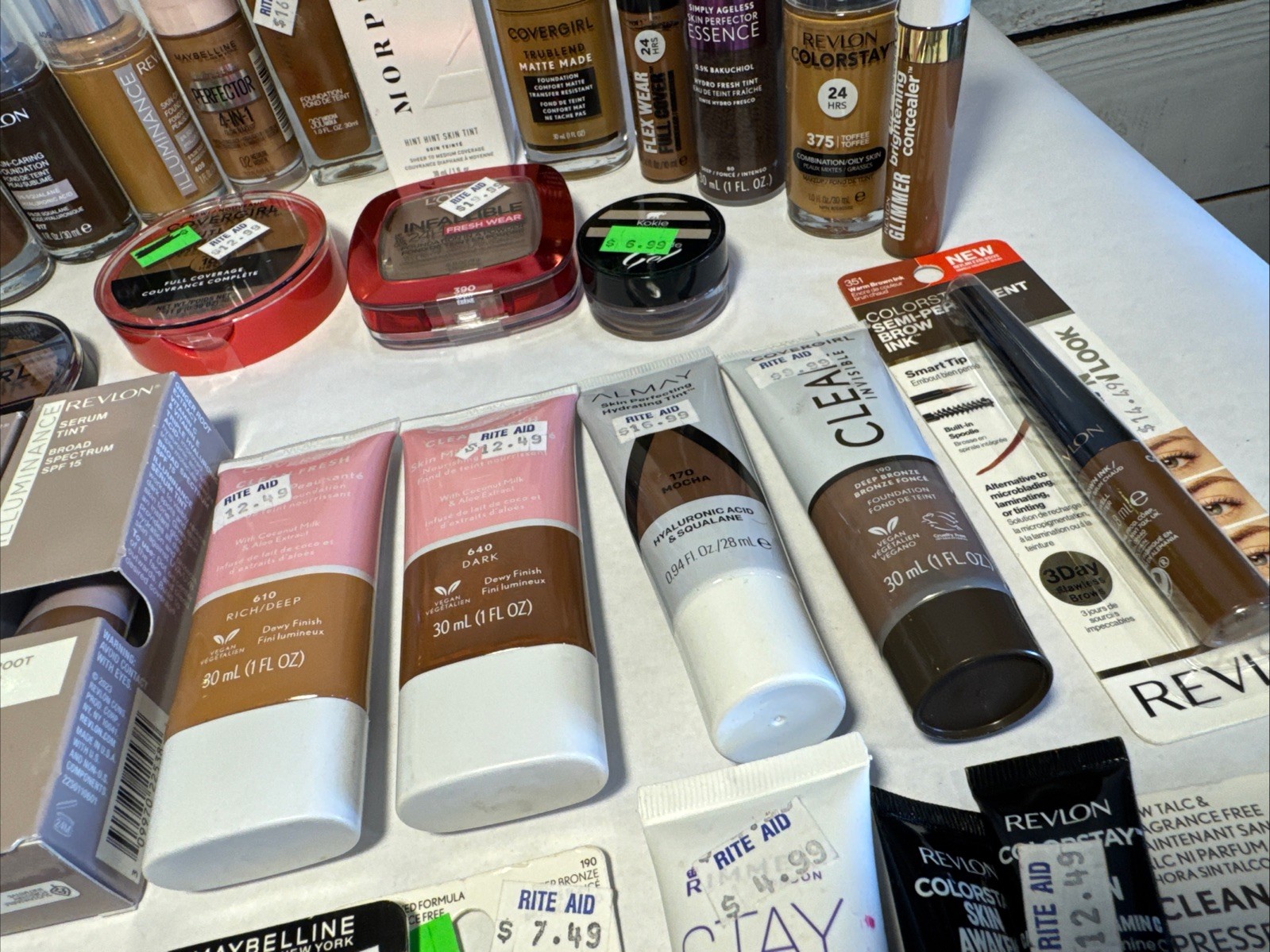 40 piece Wholesale Makeup Lot Covergirl L’OREAL Revlon Maybelline Almay & More!