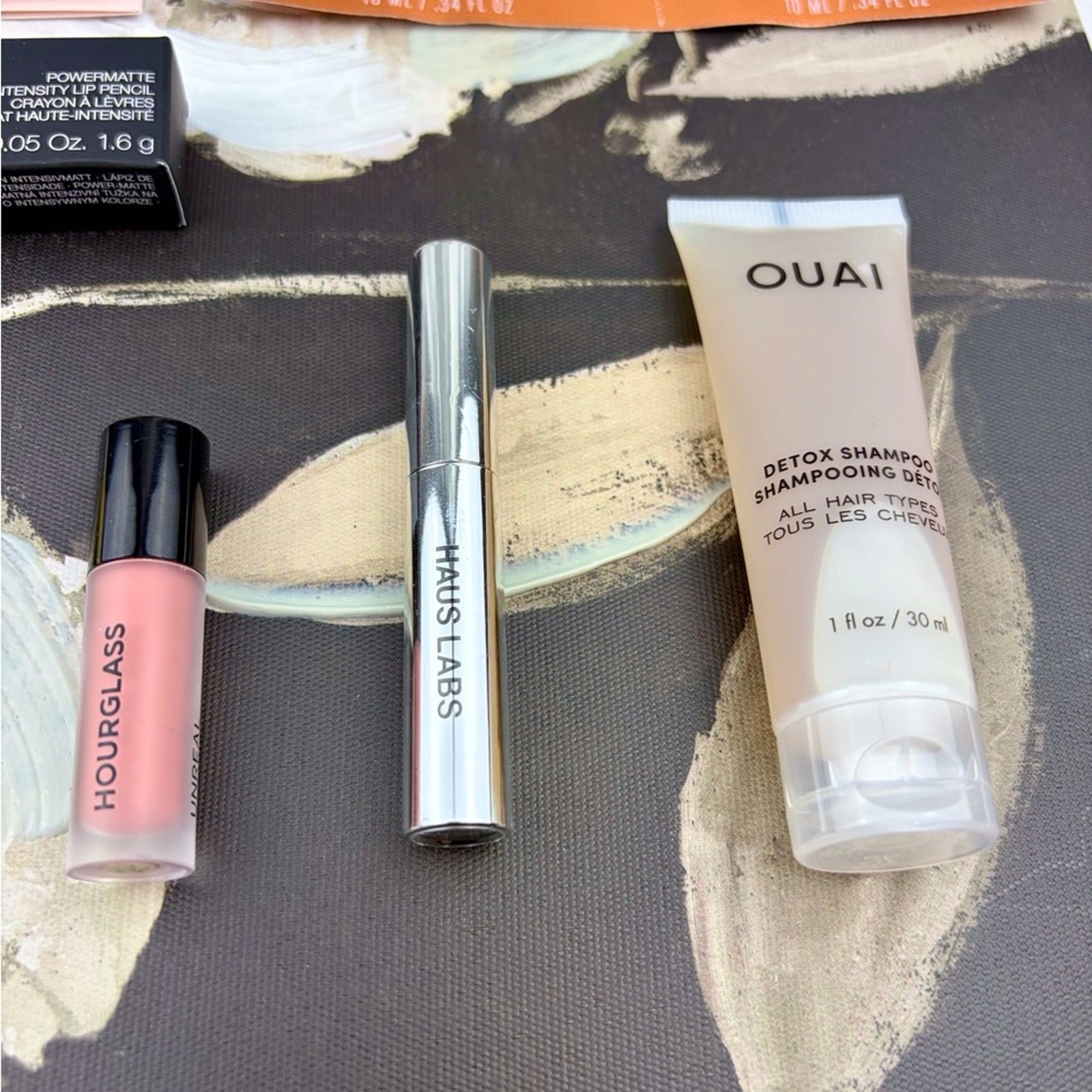 NEW Sephora Beauty Insider 14 Piece Beauty and Skincare Sample Set.