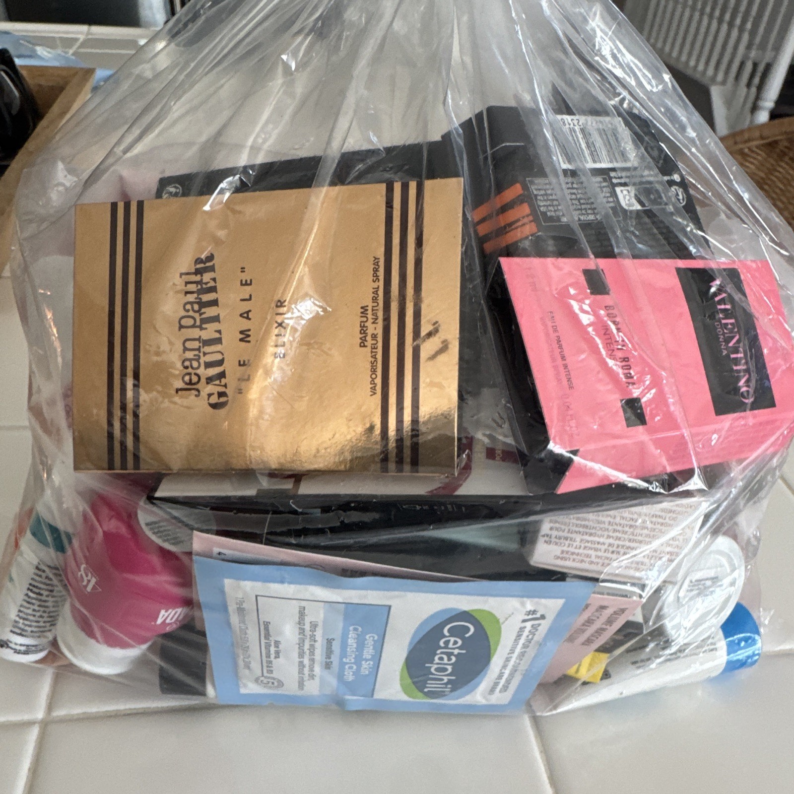 Assorted Beauty Makeup & Skincare Mixed Lot Travel/Sample Sizes w/ Cosmetic Bag