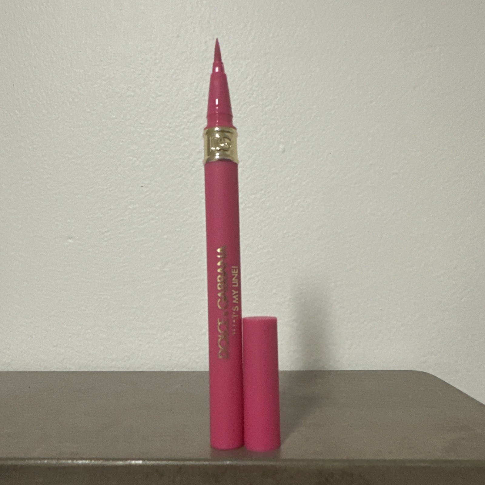 Dolce and Gabbana waterproof eyeliners That’s My Line!24H Lasting Pink XOXO #3