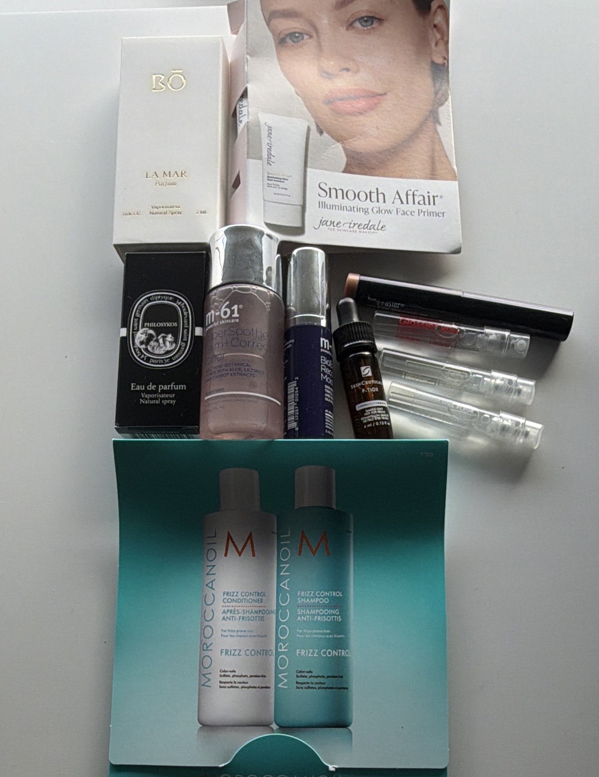 Assorted Sample Size Beauty Lot: Augustinus Bader, Moroccan Oil, M-61, etc…
