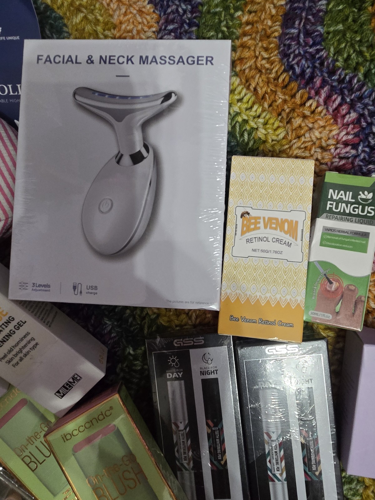25 Pc Beauty Bundle Nail Face Skin Makeup Skin Care Red Light Therapy