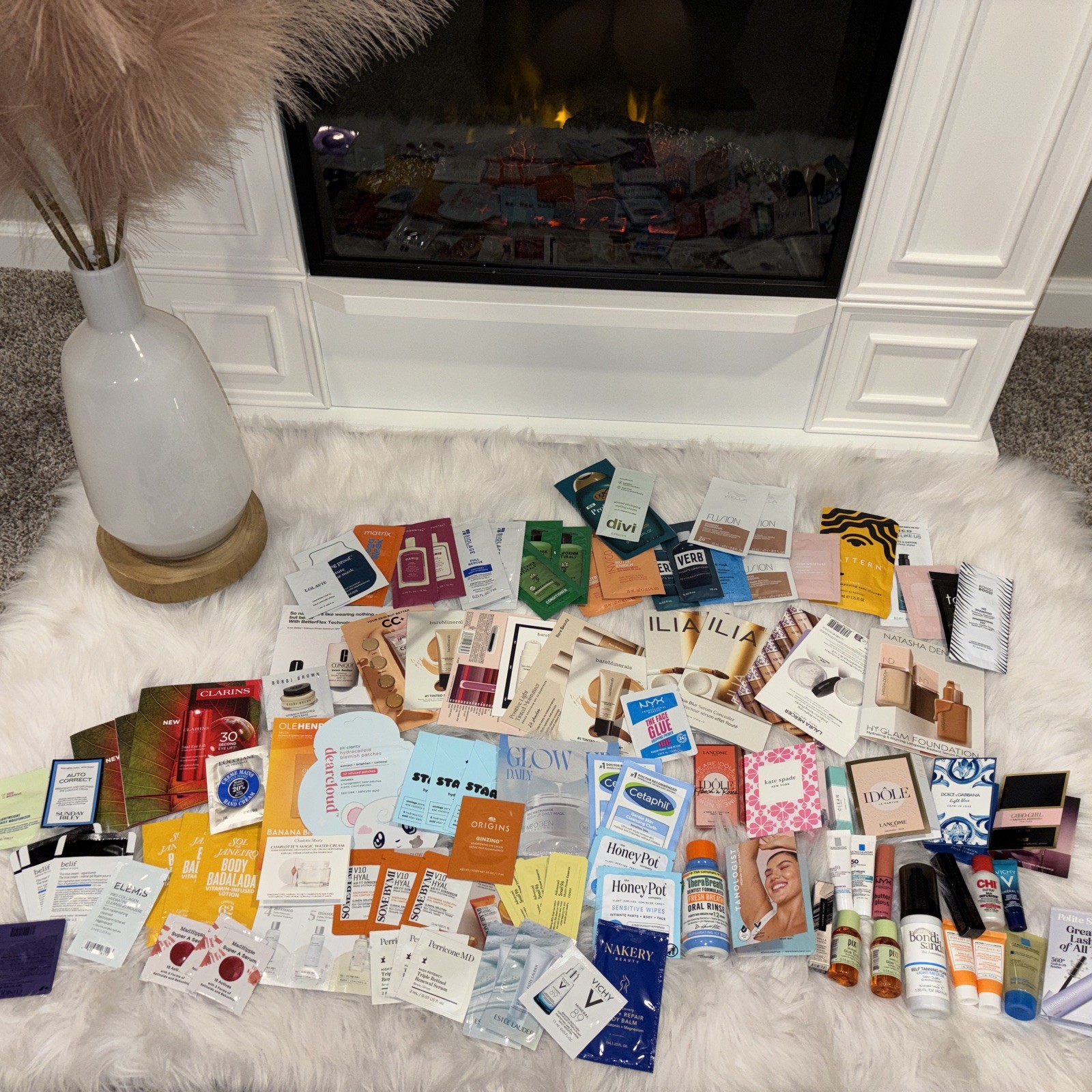 100 Pc Skincare, Fragrance, Hair Lot – Foil Packets & Deluxe Samples – All Shown