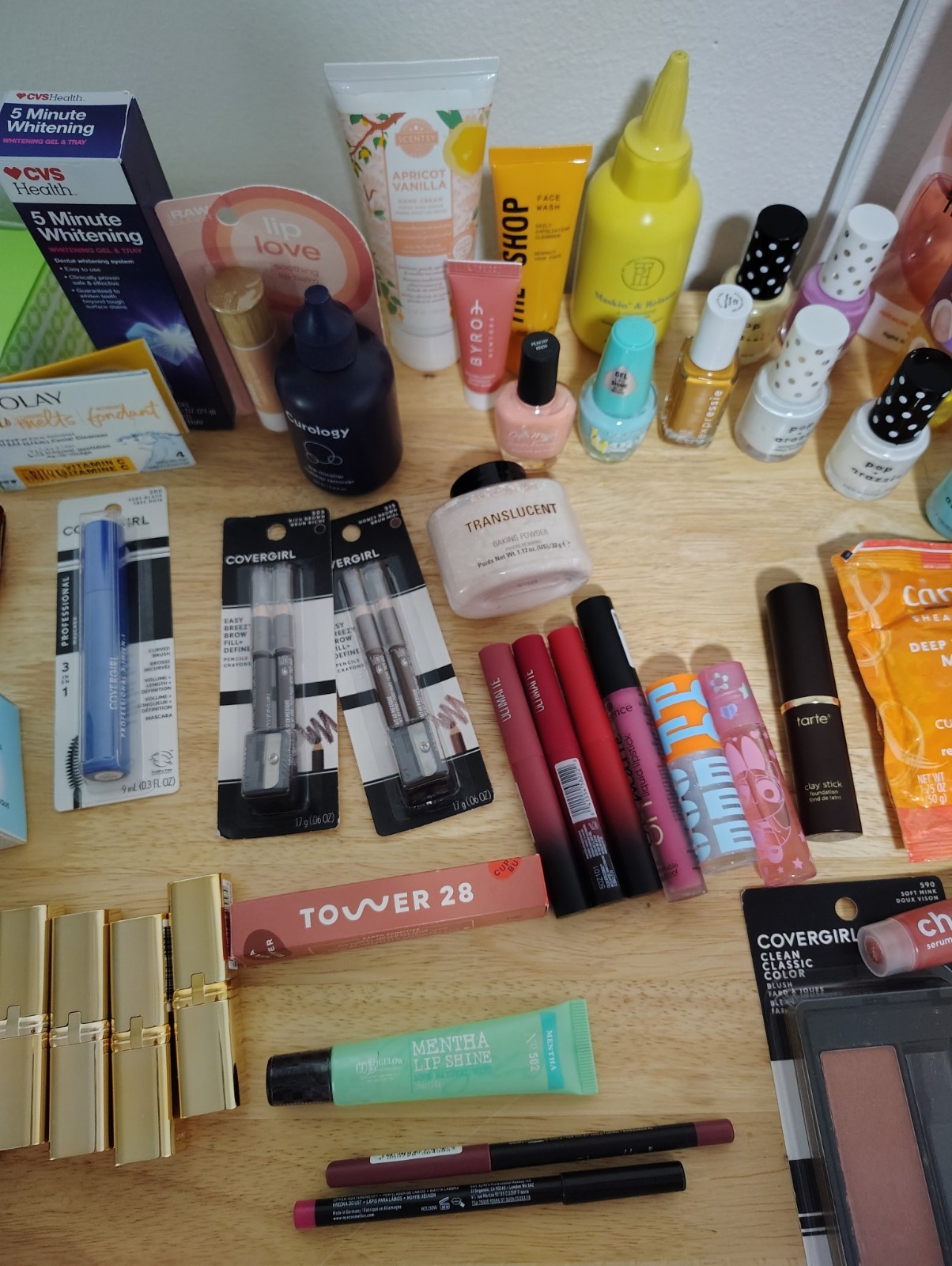 Lot Of 84 Pieces Of Beauty, Hair & Skin Care + Free Gifts!