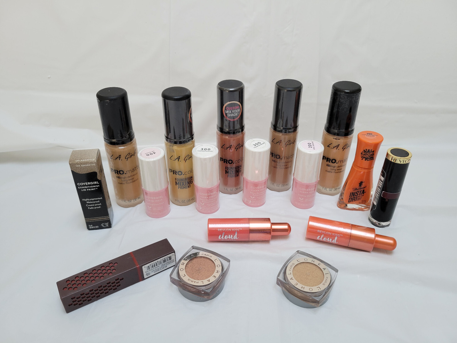 Lot of 17 Makeup Cosmetic New – L.A. Girl, Revlon, Loreal, Cover Girl