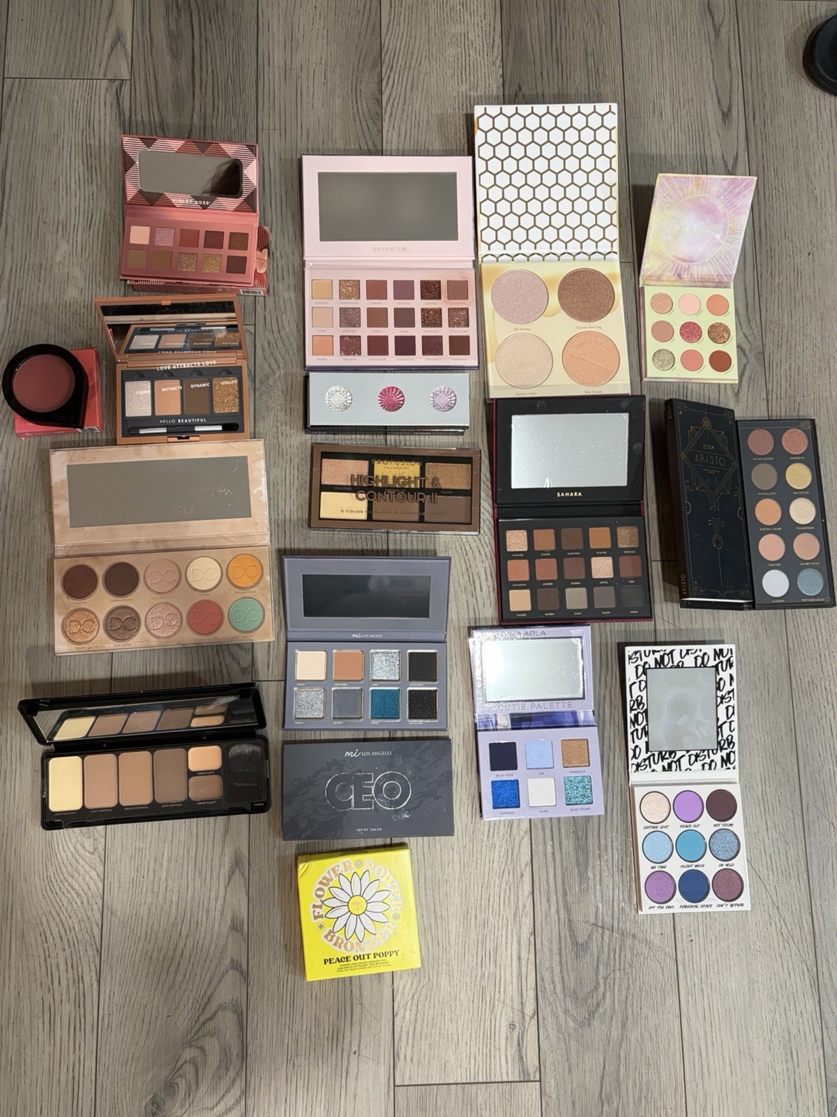 Assorted Full Size Makeup Lot: Covergirl NYX Maybelline LA Colors Essence